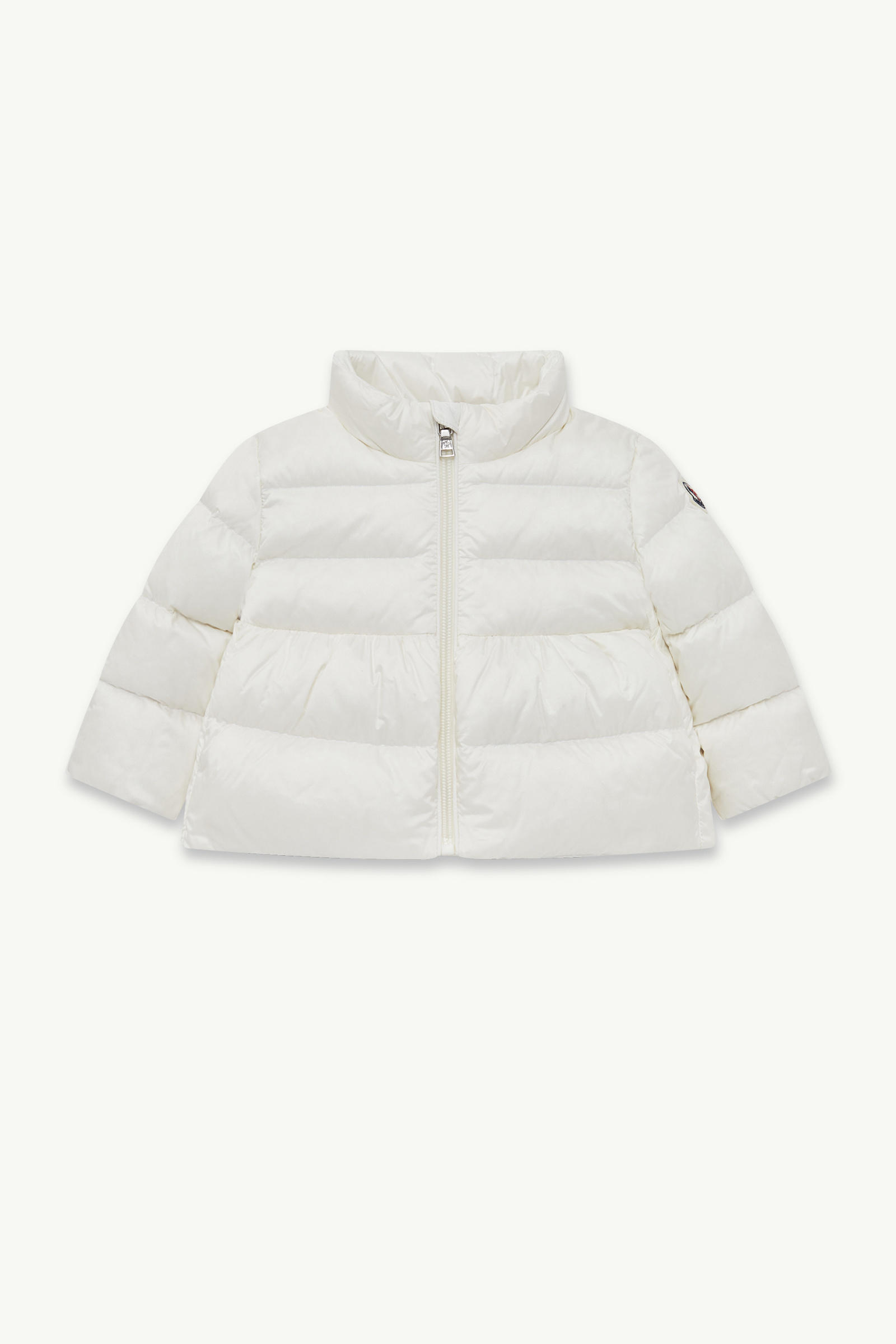 https://moncler-cdn.thron.com/api/v1/content-delivery/shares/dpx6uv/contents/K29511A00029597YF034_F/image/K29511A00029597YF034_F
