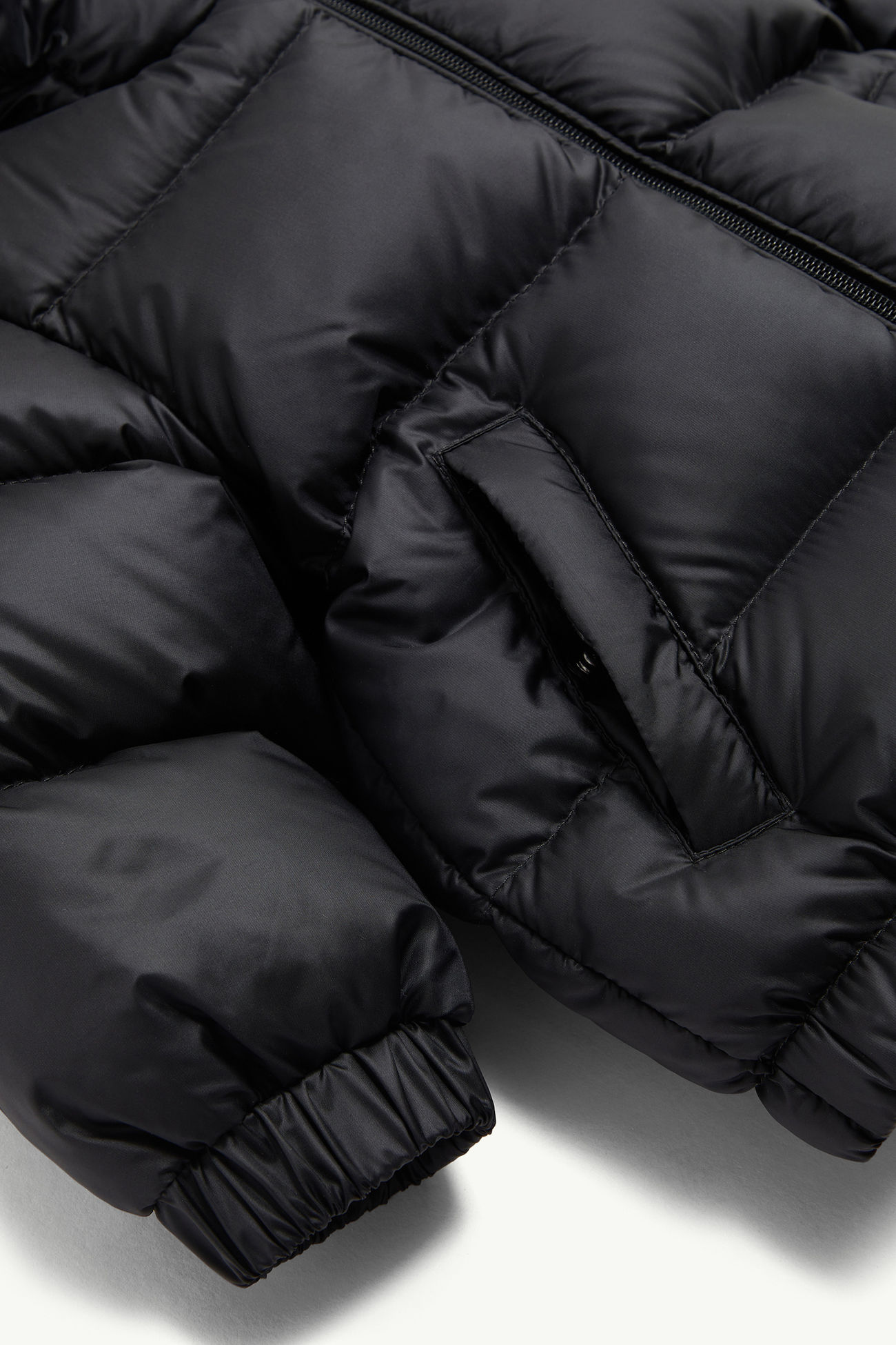 New Macaire Daunenjacke mit Kapuze Genderneutral Schwarz Moncler 3