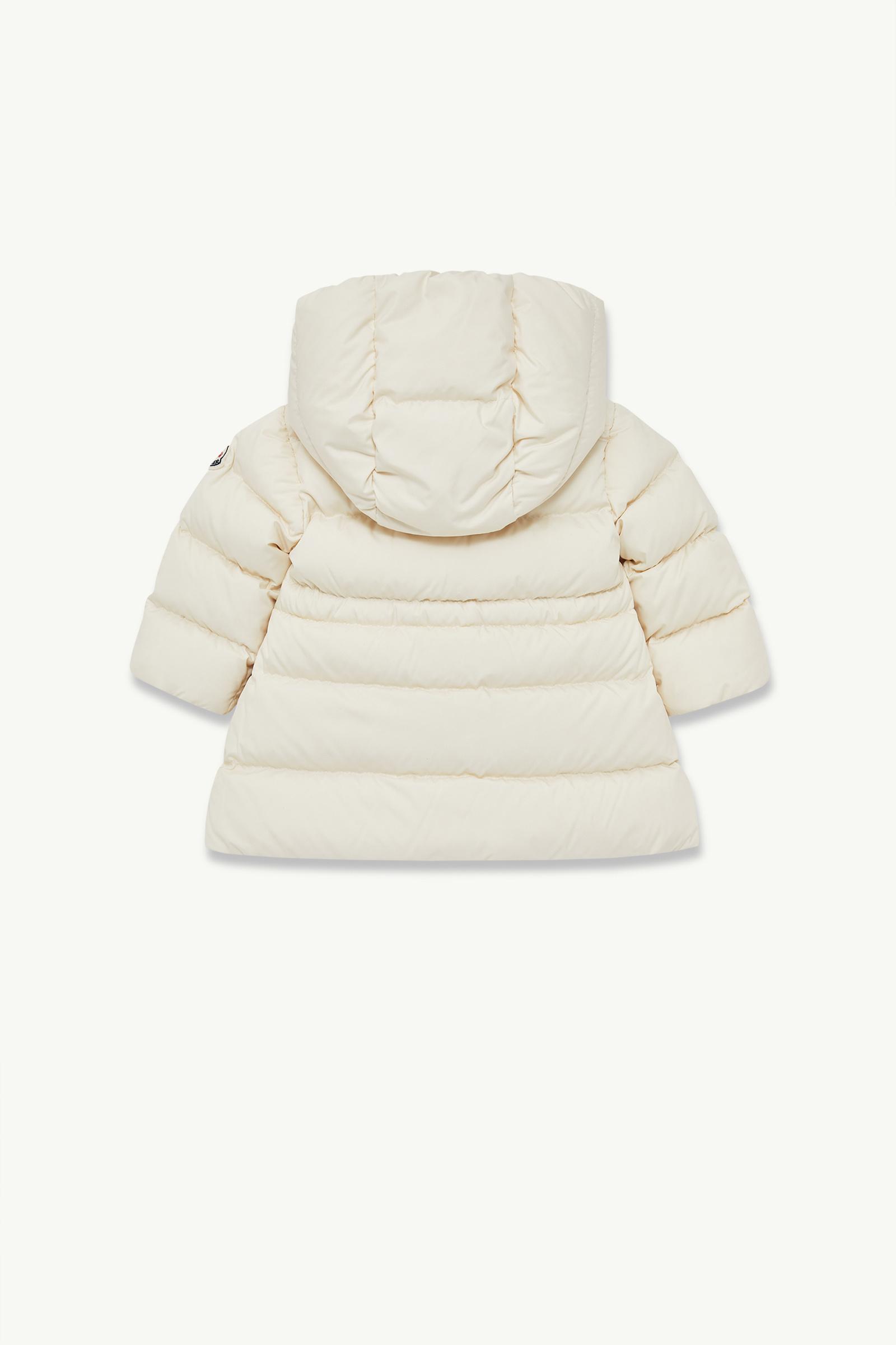 新品タグ付き　モンクレール　MONCLER ベビーダウン　ホワイト　ロゴマーク 新品タグ付きモンクレールMONCLER ベビーダウンホワイトロゴマーク