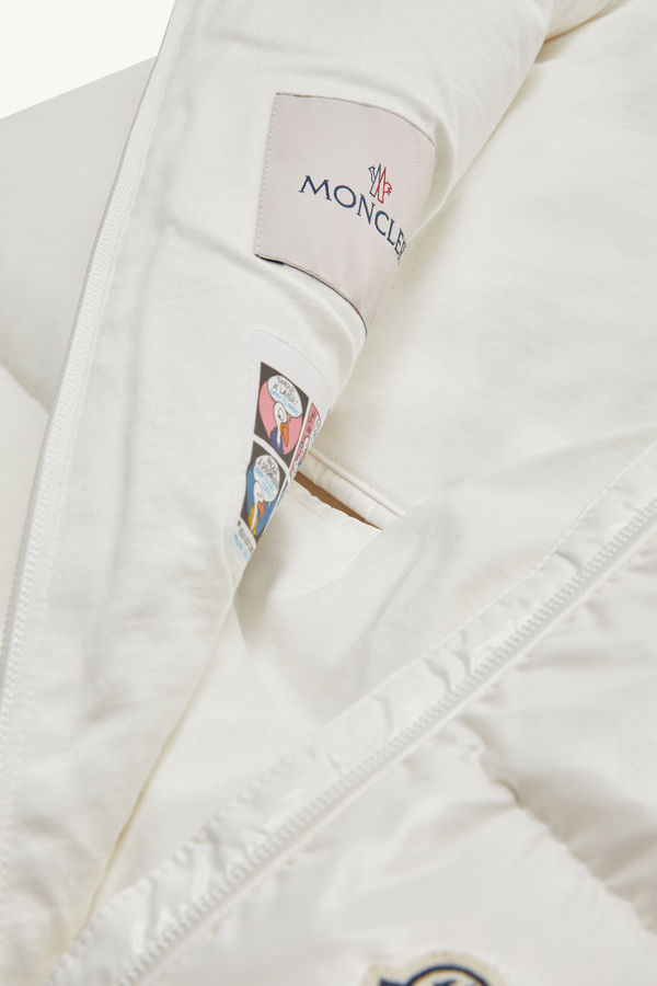 Down-Filled Baby Nest Gender Neutral White Moncler 4