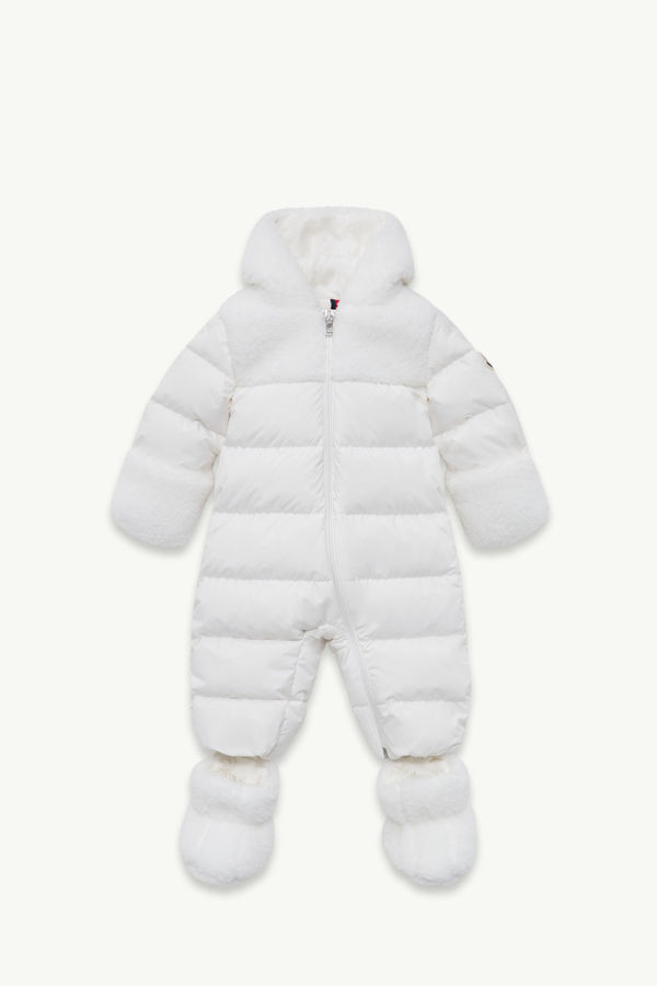 https://moncler-cdn.thron.com/api/v1/content-delivery/shares/dpx6uv/contents/K29511G00002597YW032_F/image/K29511G00002597YW032_F