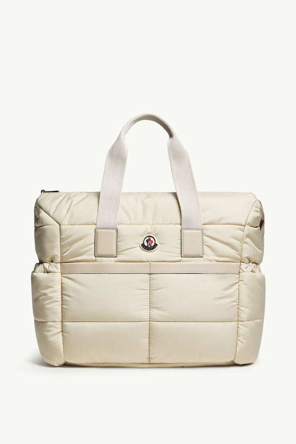 https://moncler-cdn.thron.com/api/v1/content-delivery/shares/dpx6uv/contents/K29515D00001M6811268_F/image/K29515D00001M6811268_F