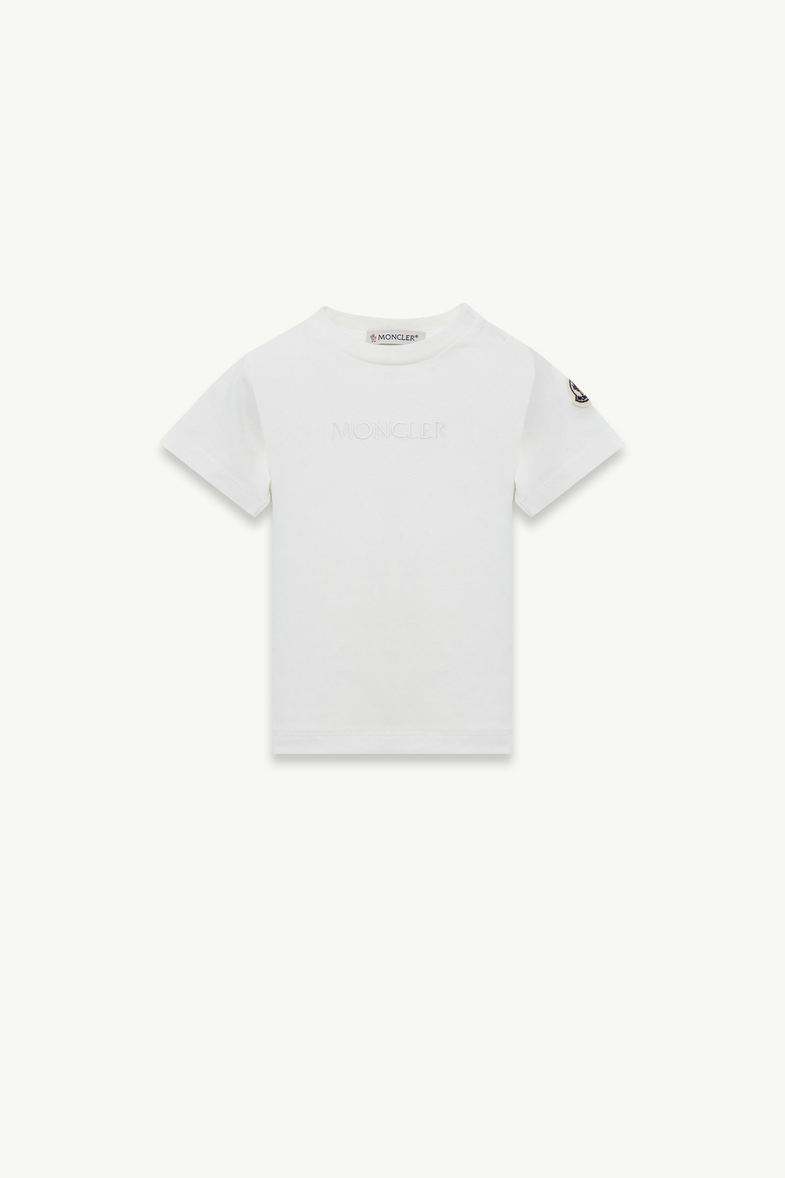 https://moncler-cdn.thron.com/api/v1/content-delivery/shares/dpx6uv/contents/K29518C0000589AUM034_F/image/K29518C0000589AUM034_F