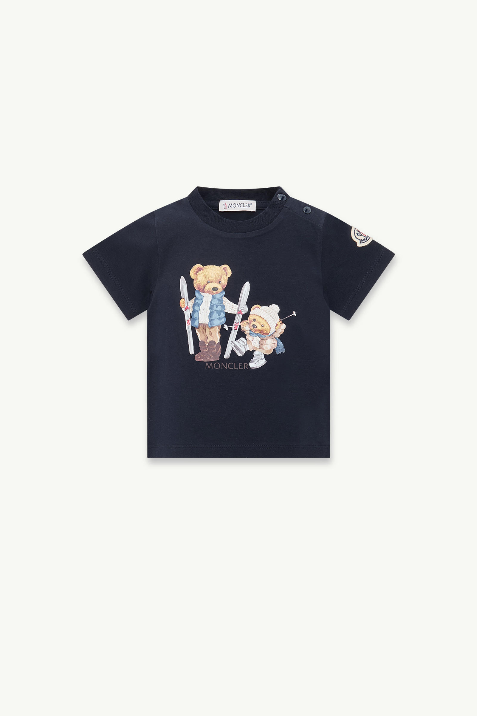 https://moncler-cdn.thron.com/api/v1/content-delivery/shares/dpx6uv/contents/K29518C0000889AUM778_F/image/K29518C0000889AUM778_F
