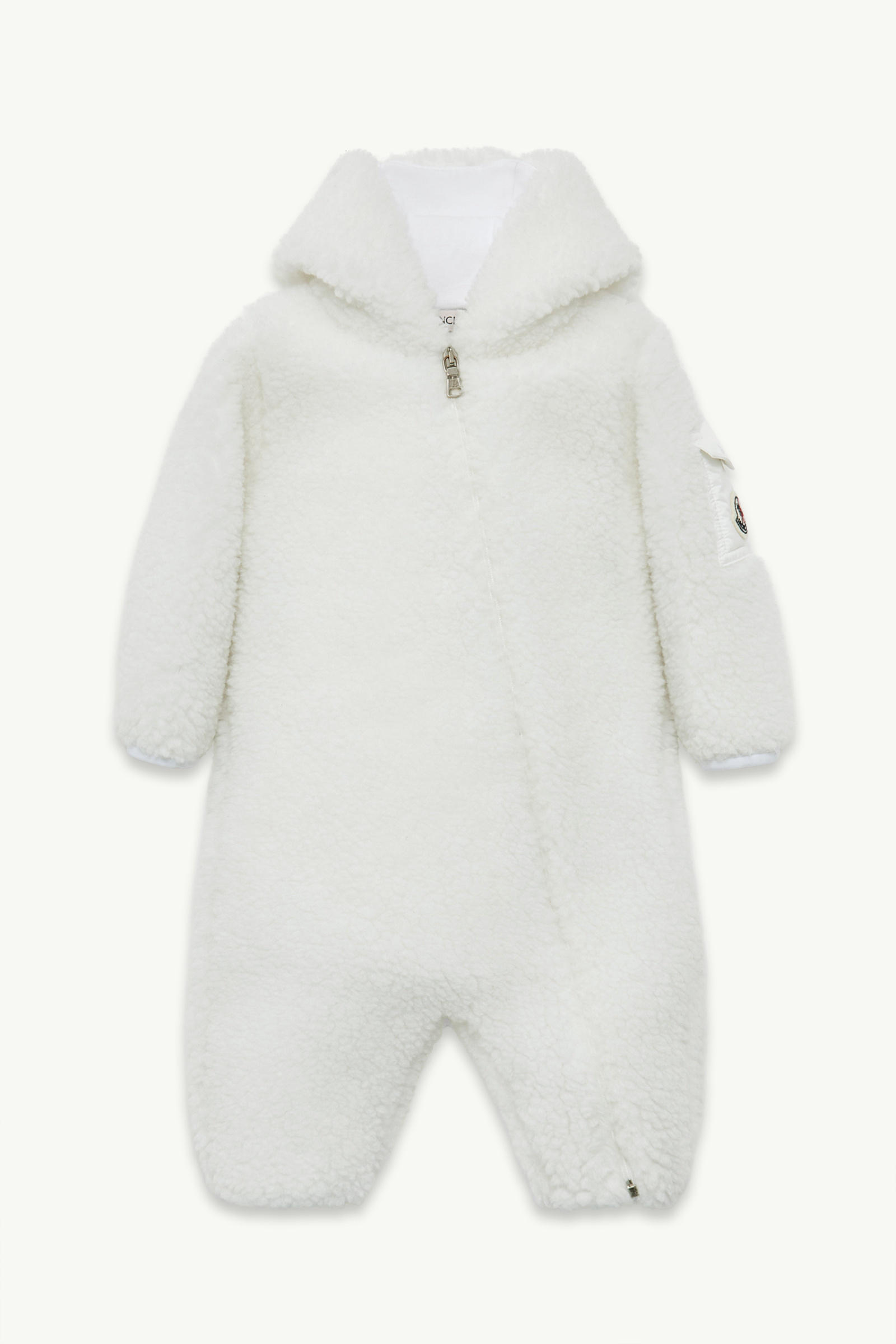 https://moncler-cdn.thron.com/api/v1/content-delivery/shares/dpx6uv/contents/K29518L0000989A3X032_F/image/K29518L0000989A3X032_F