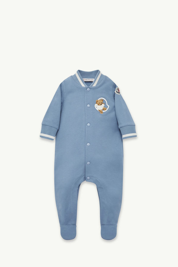 https://moncler-cdn.thron.com/api/v1/content-delivery/shares/dpx6uv/contents/K29518L0001389AM3714_F/image/K29518L0001389AM3714_F