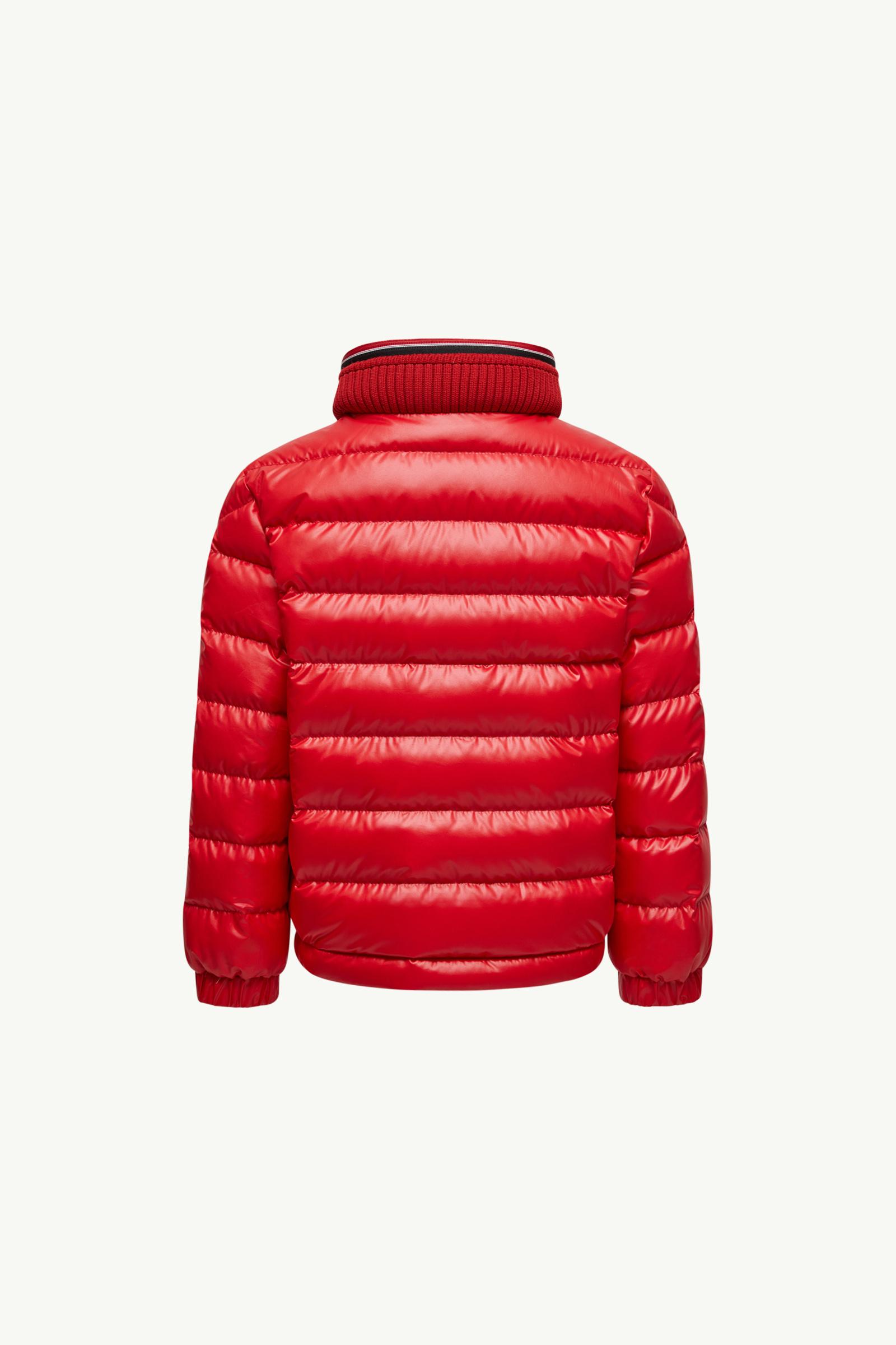 ［新品同様 ］MONCLER 赤 ナイロンジャケット MONCLER（ナイロンジャケット ・ レッド/赤色系）のフリマ