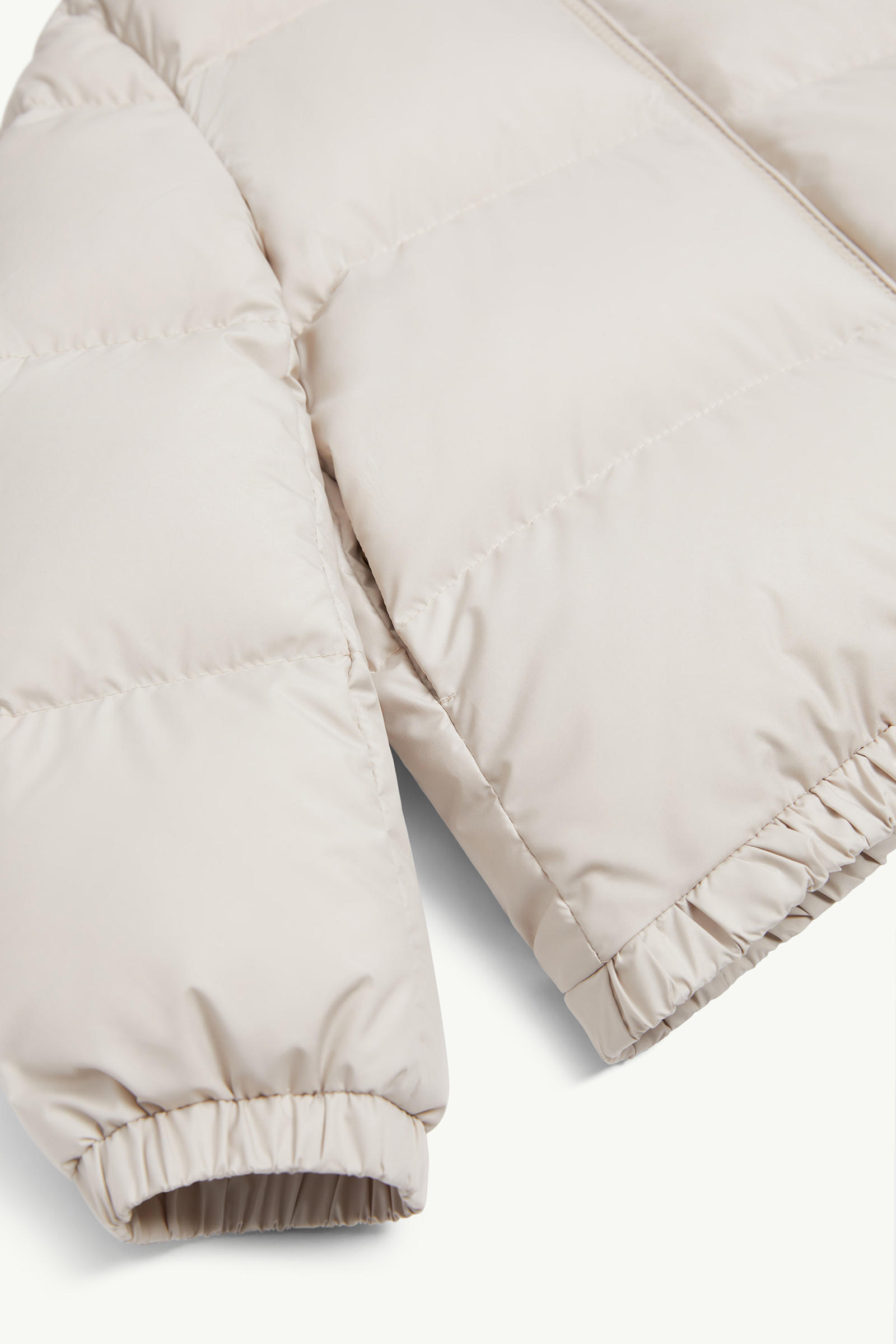 Cascar Hooded Down Jacket Girl White Ivory Moncler 5
