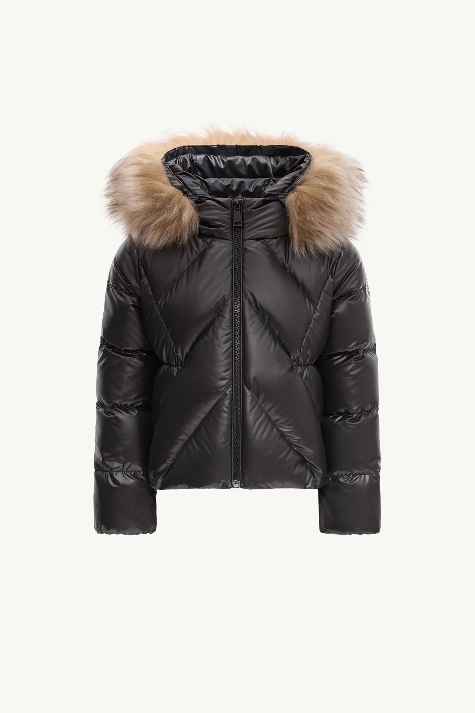 https://moncler-cdn.thron.com/api/v1/content-delivery/shares/dpx6uv/contents/K29541A00014597YX99M_F/image/K29541A00014597YX99M_F