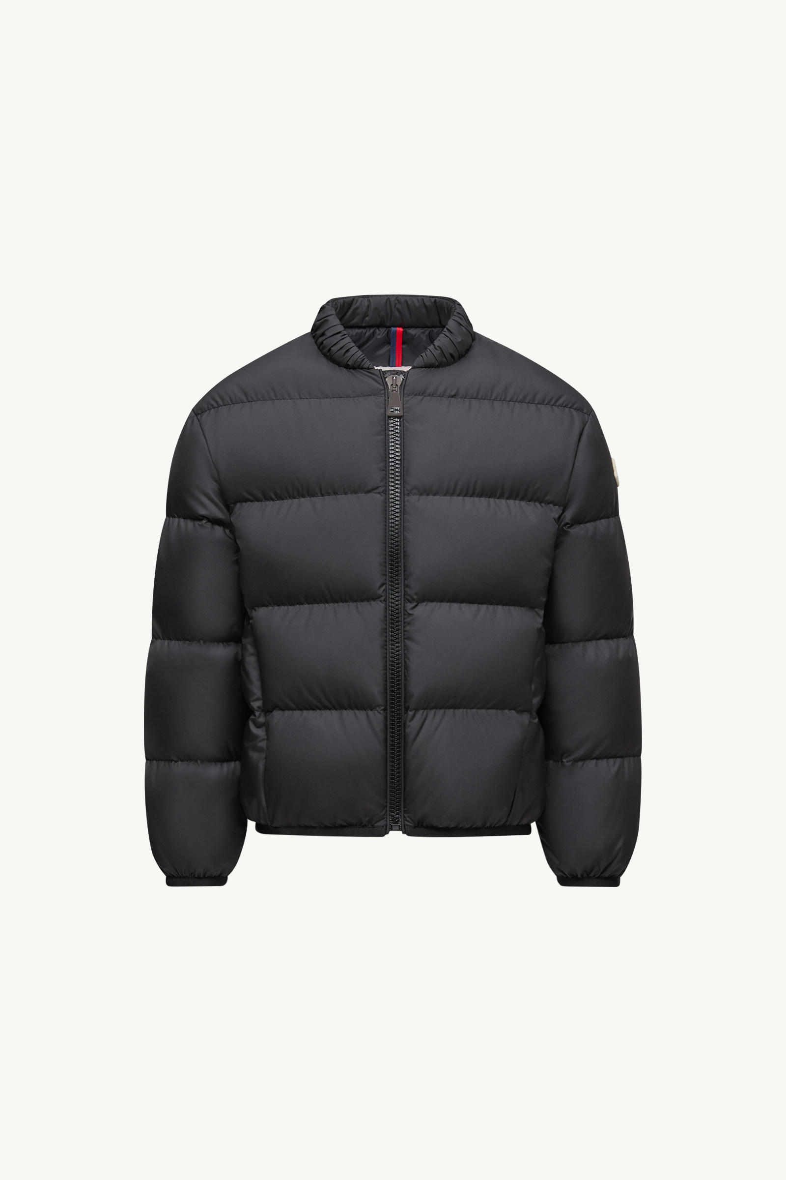 https://moncler-cdn.thron.com/api/v1/content-delivery/shares/dpx6uv/contents/K29541A0001754AQE999_F/image/K29541A0001754AQE999_F