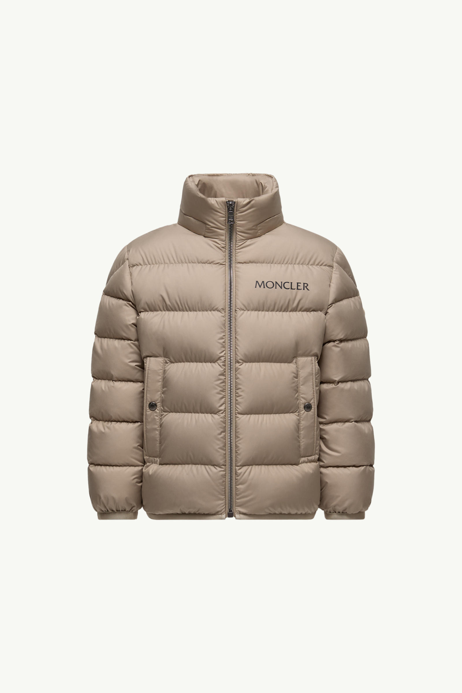 https://moncler-cdn.thron.com/api/v1/content-delivery/shares/dpx6uv/contents/K29541A00026597X223O_F/image/K29541A00026597X223O_F