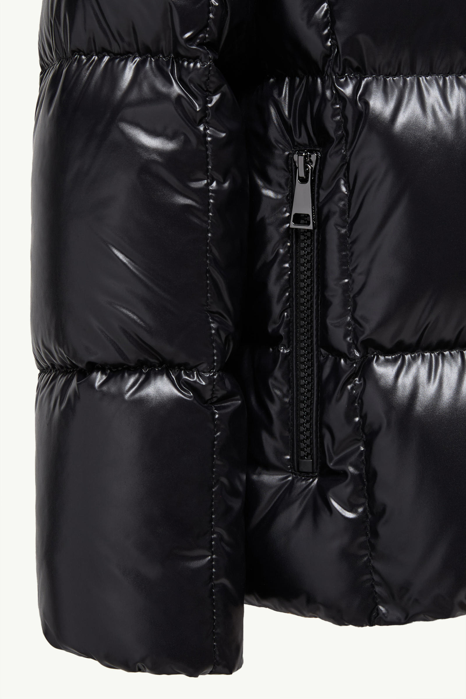 Parana Hooded Down Jacket Girl Black Moncler 4