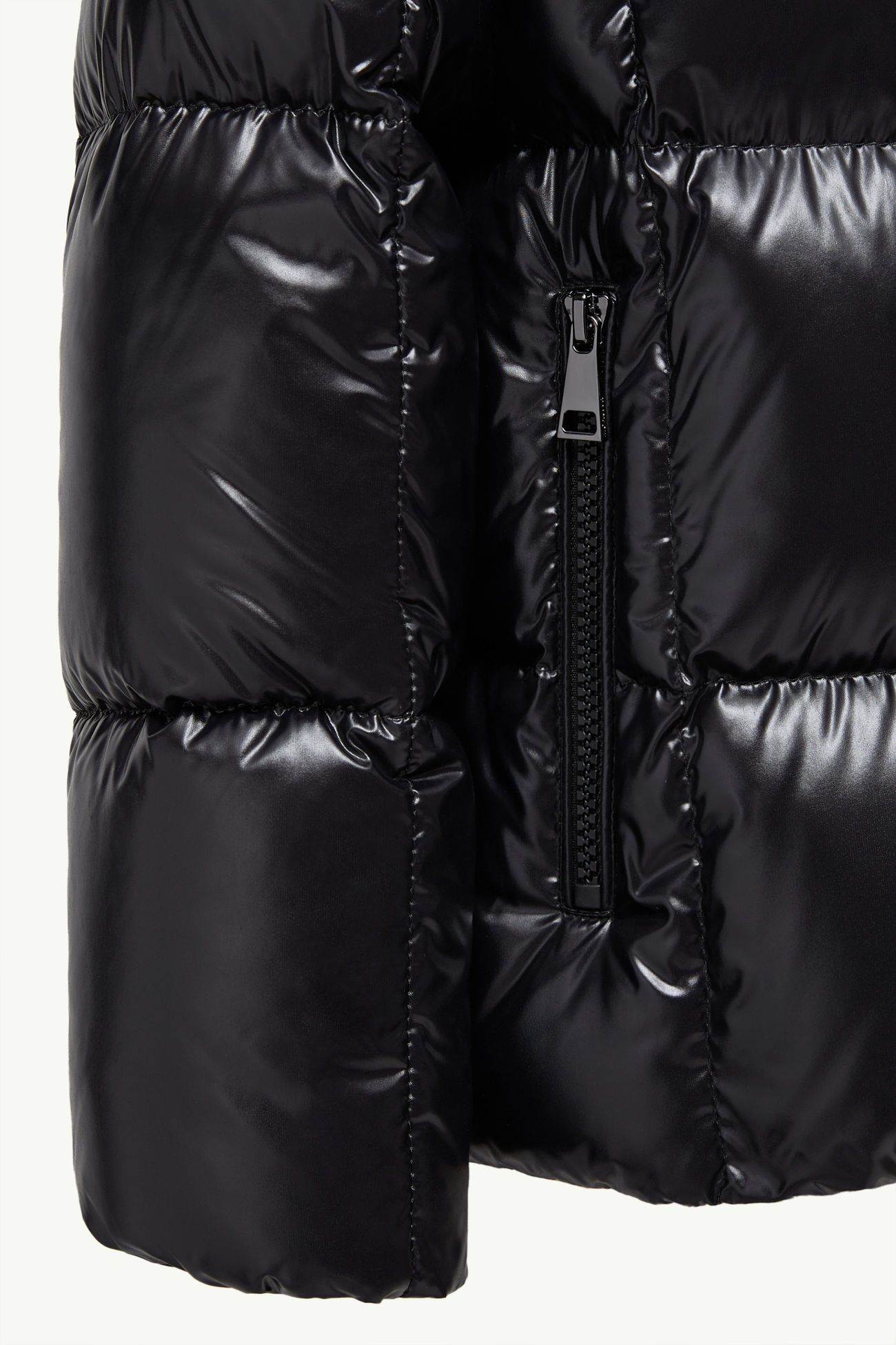 Piumino Parana con cappuccio Bambina Nero Moncler 4