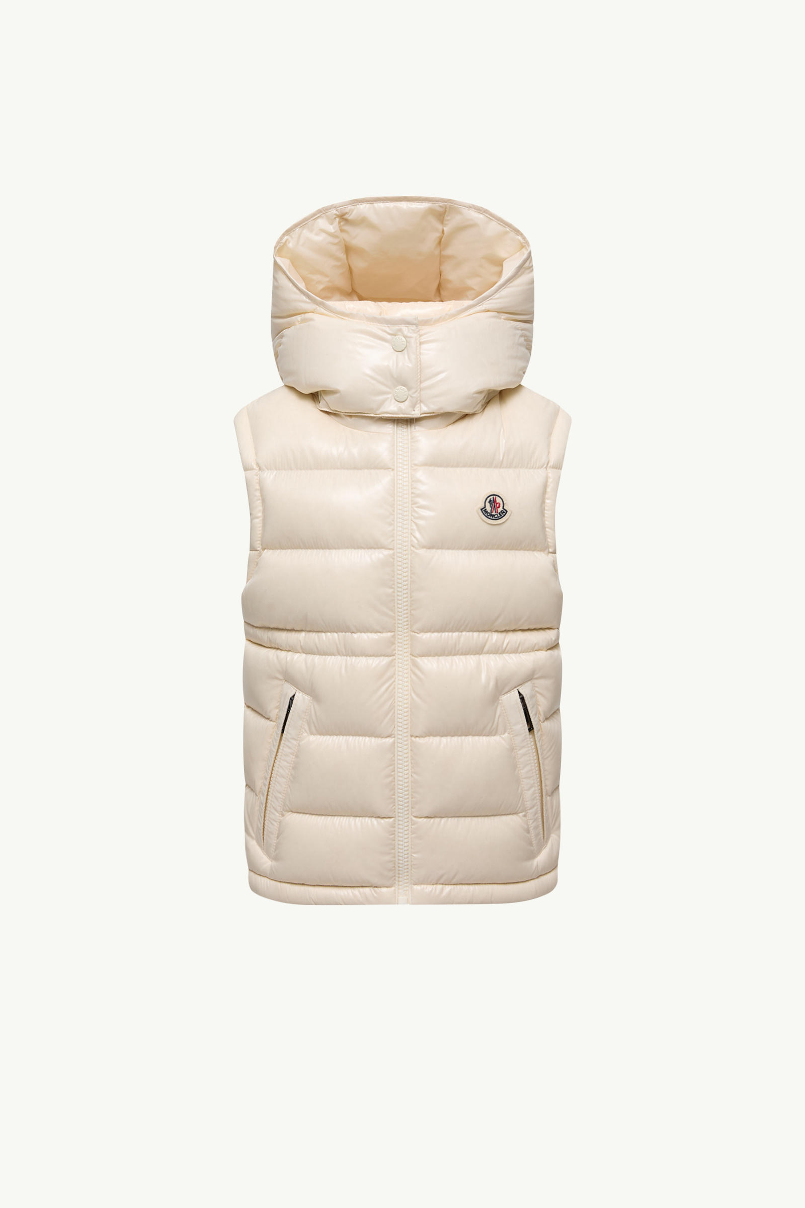 https://moncler-cdn.thron.com/api/v1/content-delivery/shares/dpx6uv/contents/K29541A00045597Z8070_F/image/K29541A00045597Z8070_F