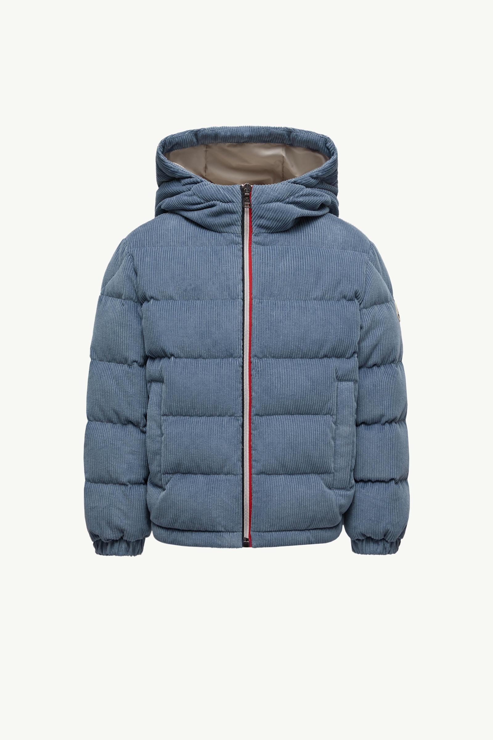 https://moncler-cdn.thron.com/api/v1/content-delivery/shares/dpx6uv/contents/K29541A000555964B78J_F/image/K29541A000555964B78J_F