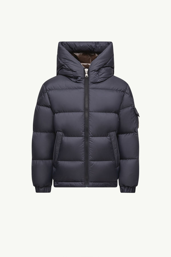 https://moncler-cdn.thron.com/api/v1/content-delivery/shares/dpx6uv/contents/K29541A0008153A5E742_F/image/K29541A0008153A5E742_F