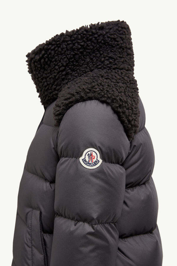 Vard Daunenjacke mit Teddybesatz Mädchen Schwarz Moncler 1