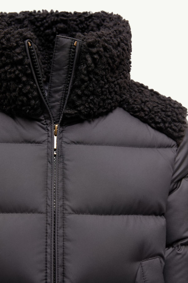 Vard Daunenjacke mit Teddybesatz Mädchen Schwarz Moncler 3