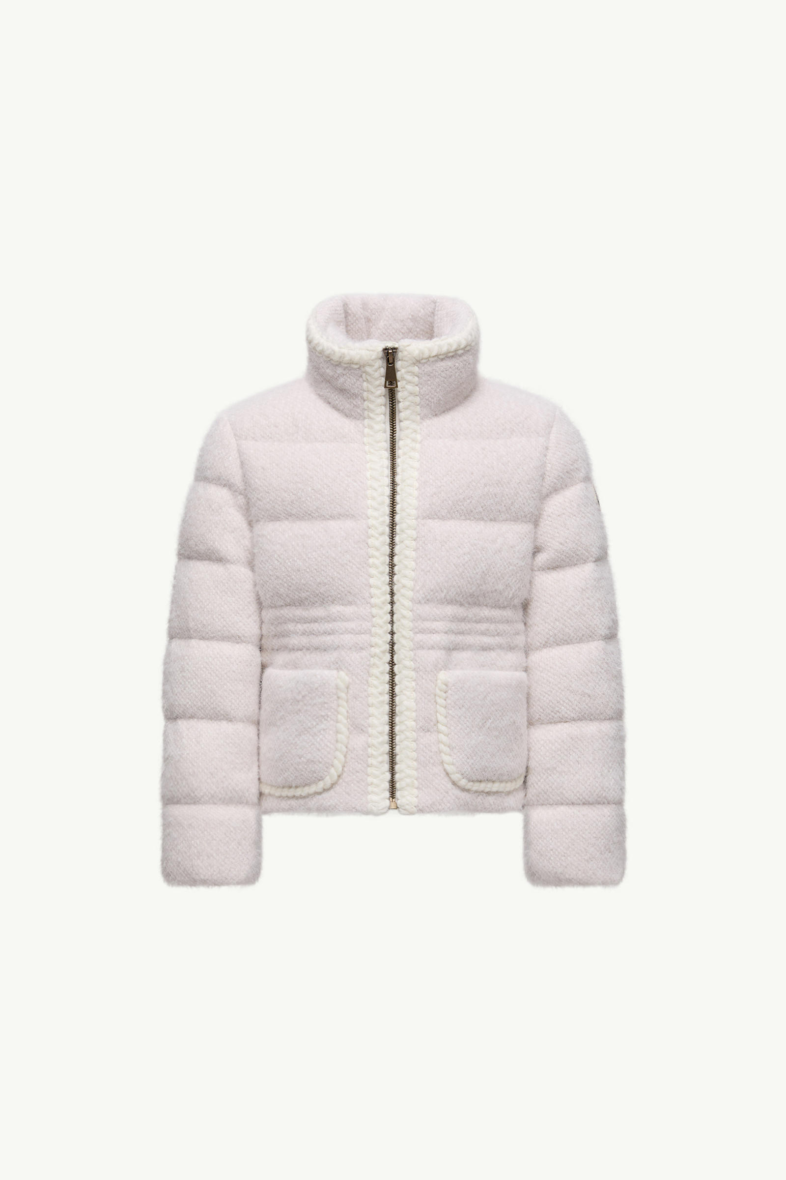 https://moncler-cdn.thron.com/api/v1/content-delivery/shares/dpx6uv/contents/K29541A0009589B4N081_F/image/K29541A0009589B4N081_F
