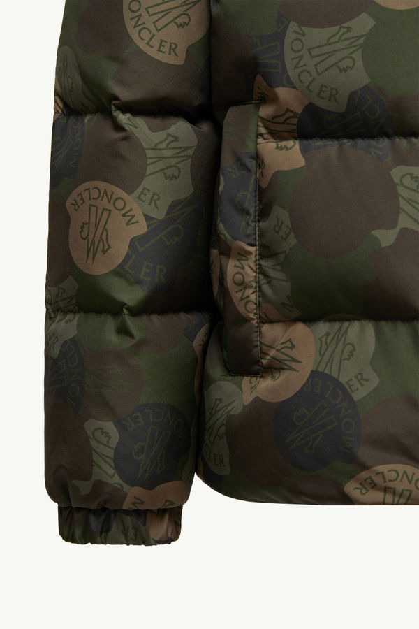 Escer Daunenjacke mit Kapuze Jungen Grün & Braun Moncler 5