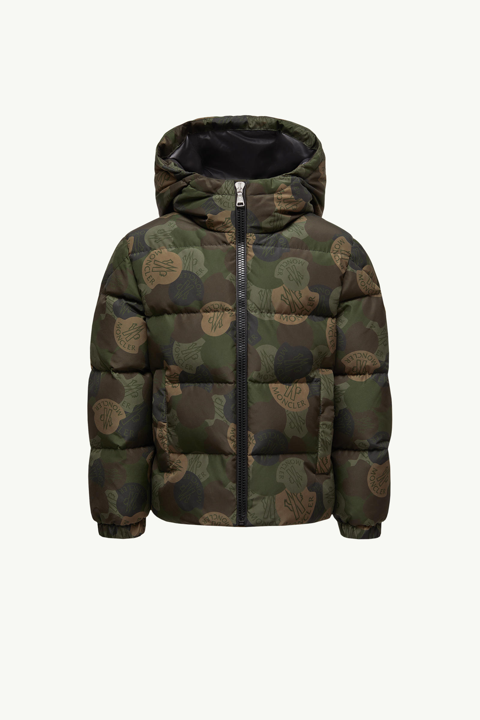 https://moncler-cdn.thron.com/api/v1/content-delivery/shares/dpx6uv/contents/K29541A00100598W5F80_F/image/K29541A00100598W5F80_F
