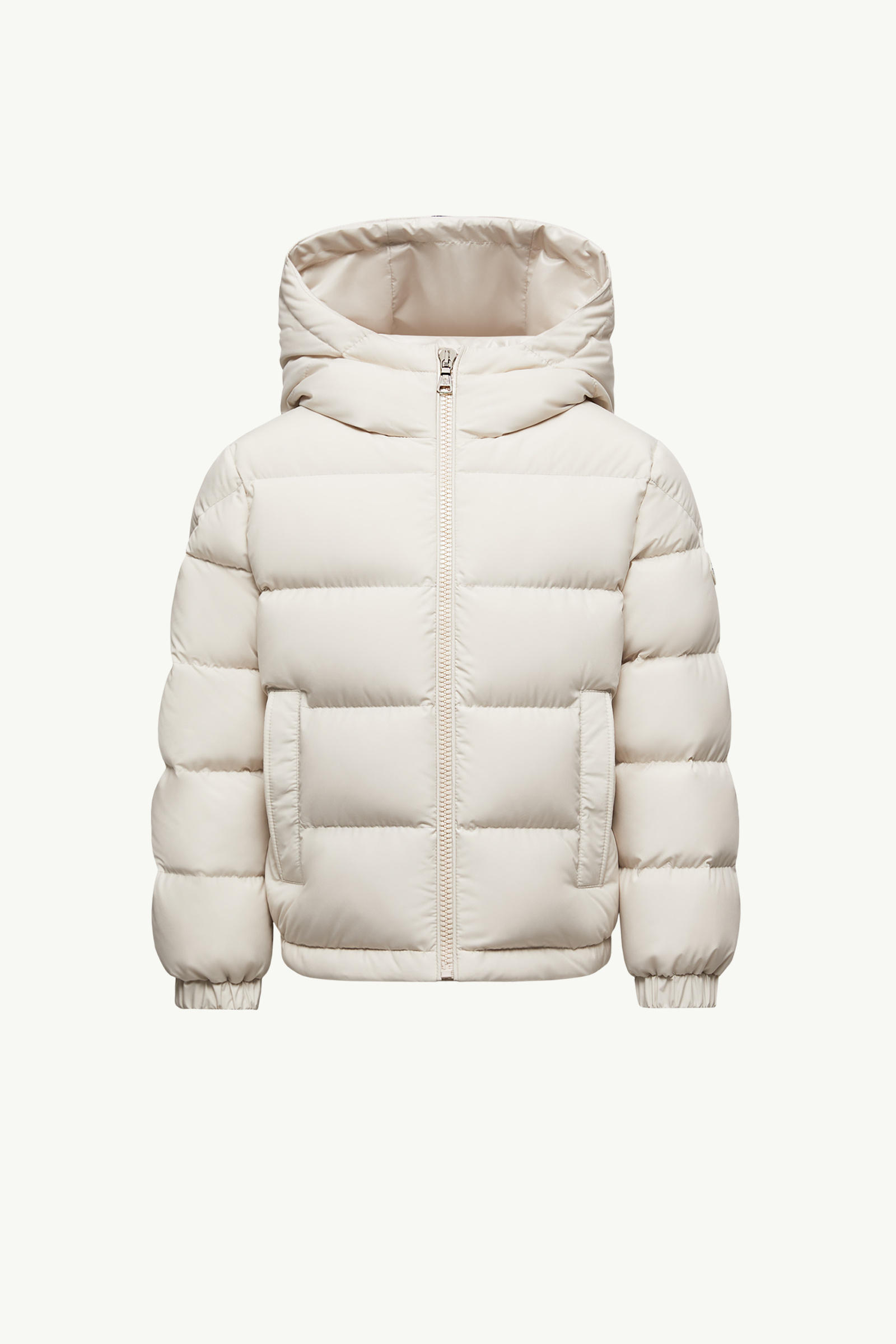 https://moncler-cdn.thron.com/api/v1/content-delivery/shares/dpx6uv/contents/K29541A00101597YW20F_F/image/K29541A00101597YW20F_F