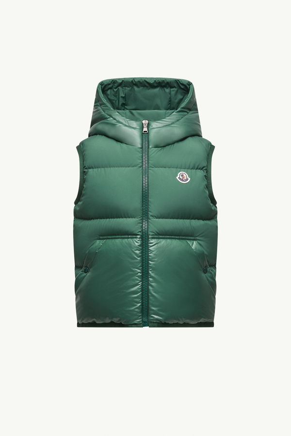 https://moncler-cdn.thron.com/api/v1/content-delivery/shares/dpx6uv/contents/K29541A00103597YW866_F/image/K29541A00103597YW866_F
