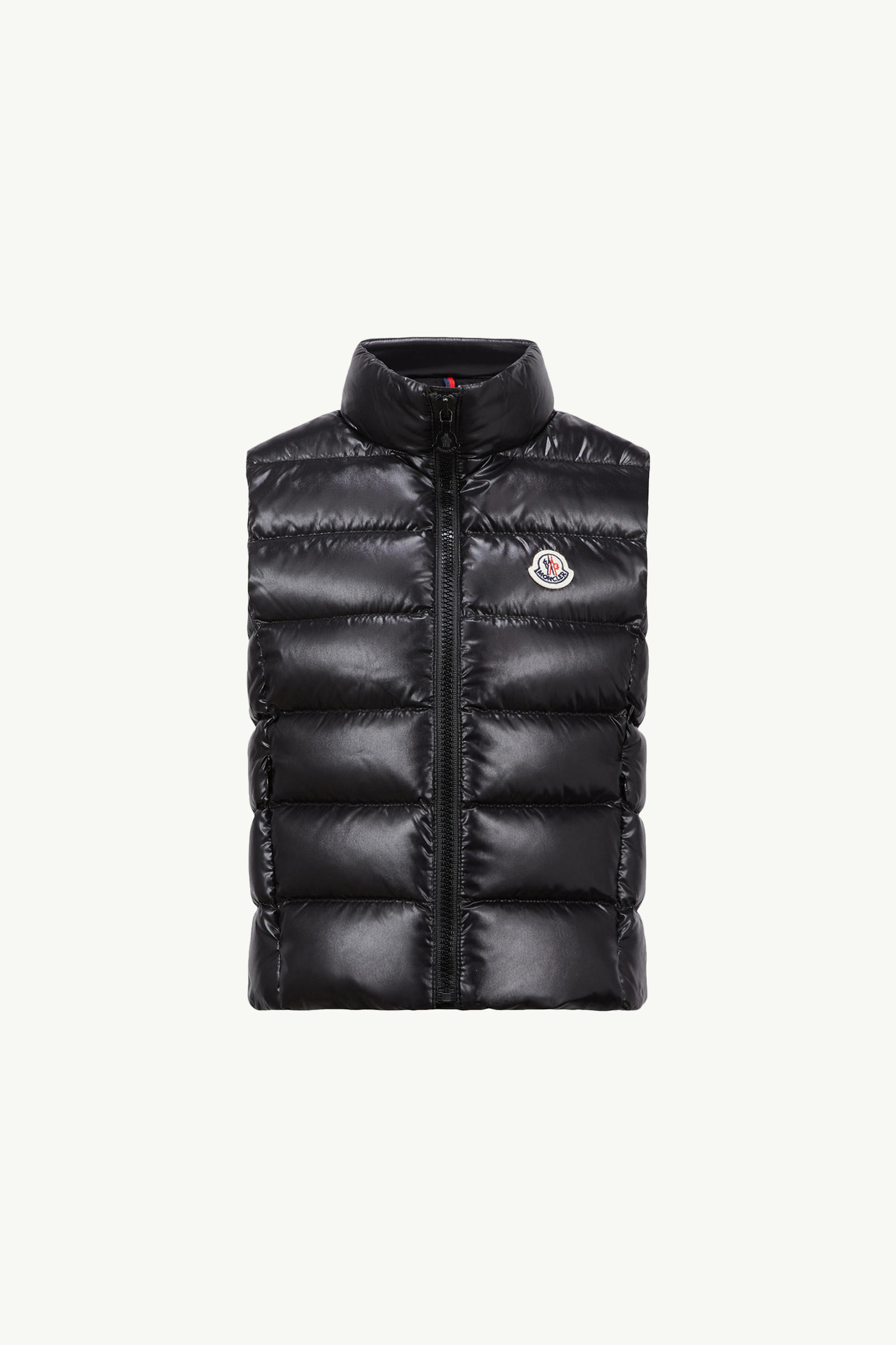 https://moncler-cdn.thron.com/api/v1/content-delivery/shares/dpx6uv/contents/K29541A5281068950U99_F/image/K29541A5281068950U99_F