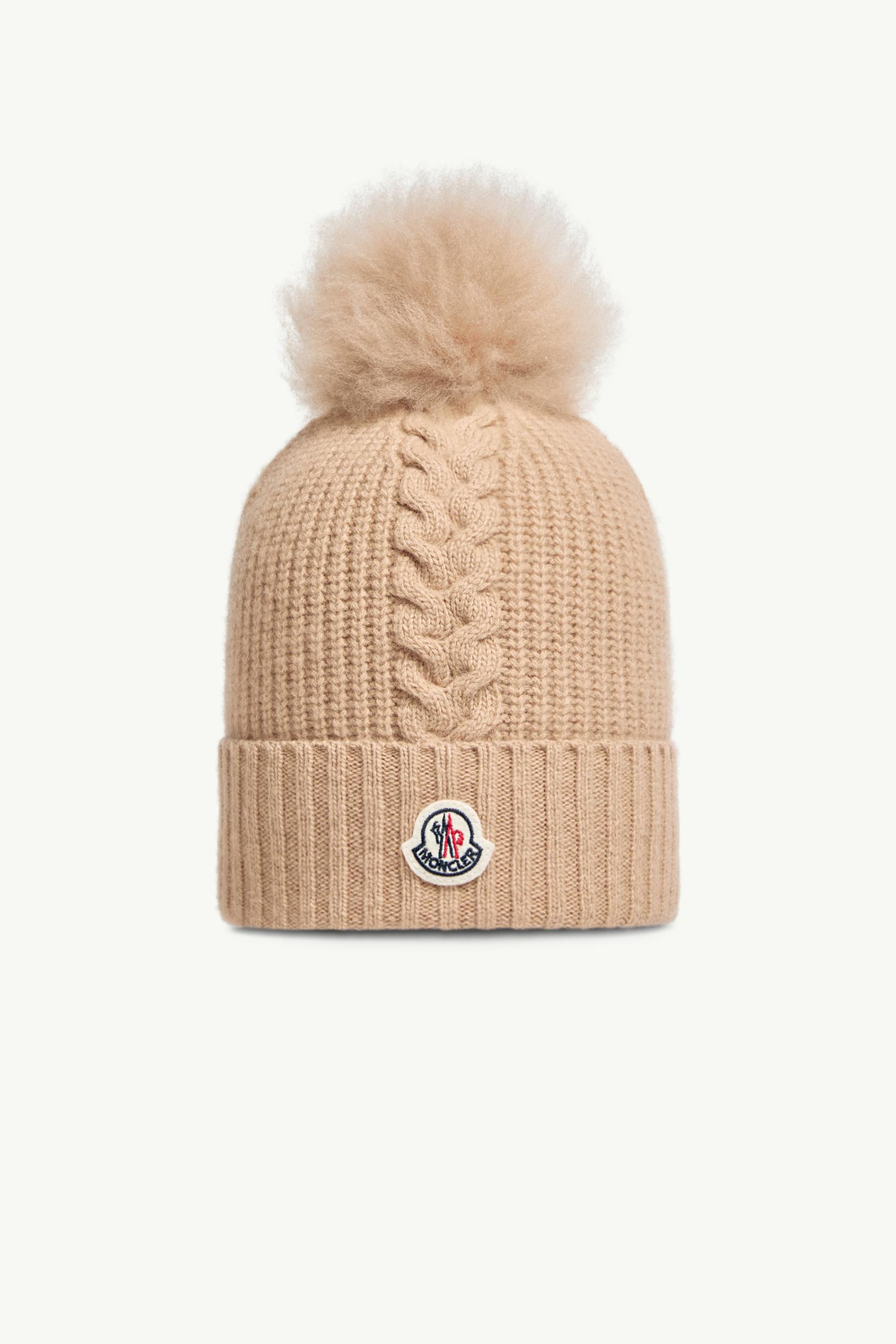 Wool Beanie with Shearling Pom Pom_findInBoutique_image