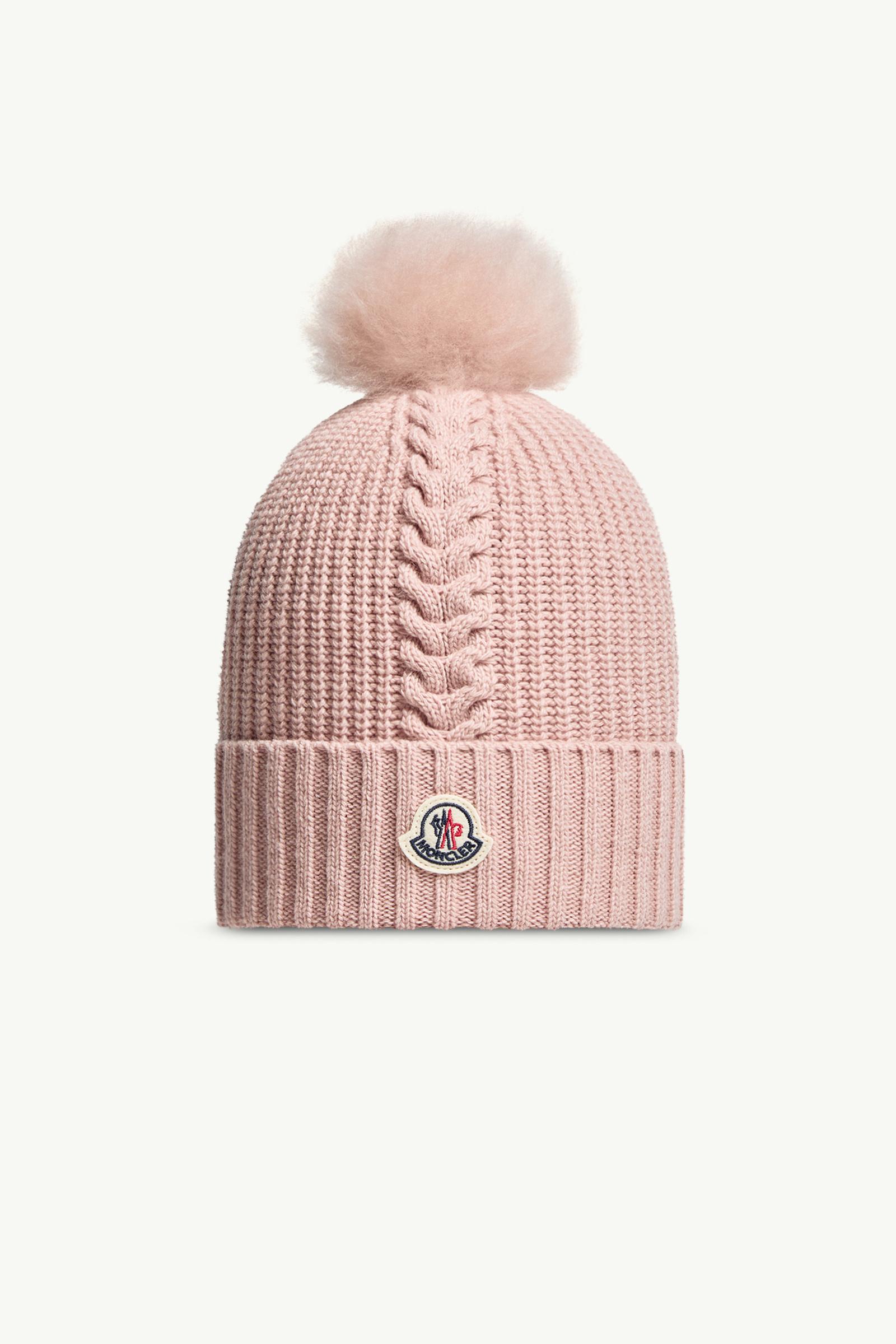 Wool Beanie with Shearling Pom Pom_findInBoutique_image