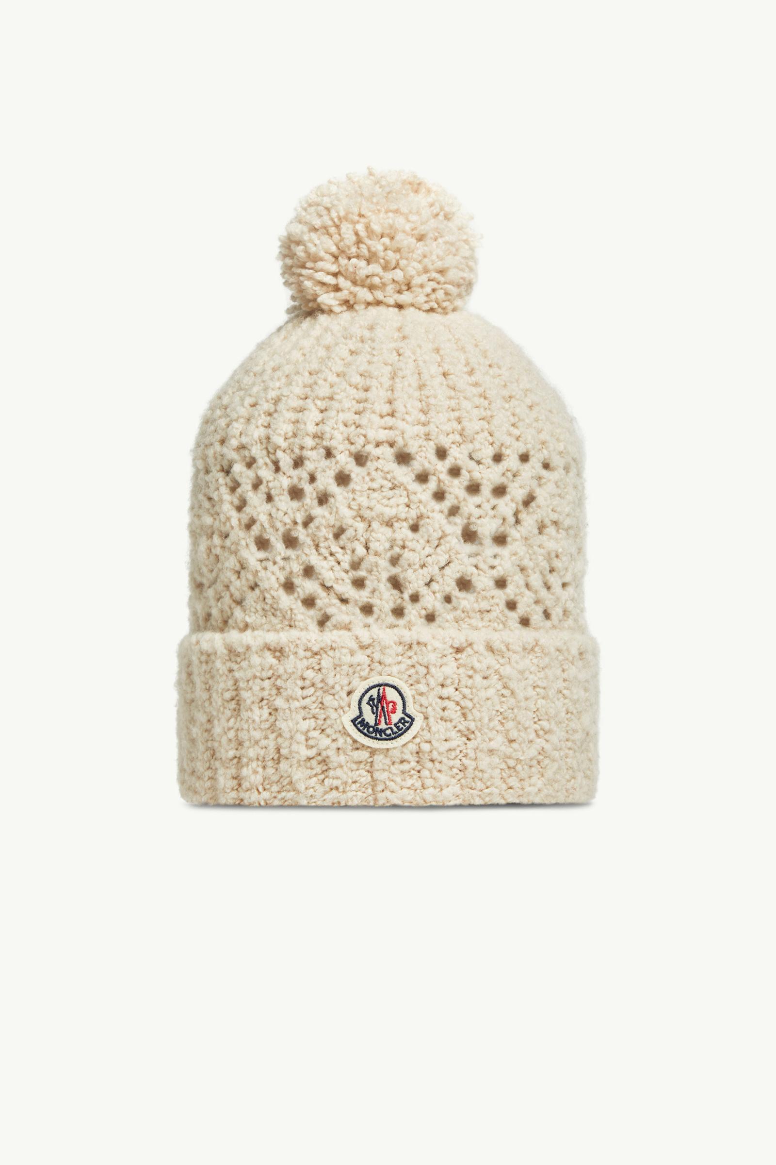 Wool Blend Beanie with Pom Pom_findInBoutique_image