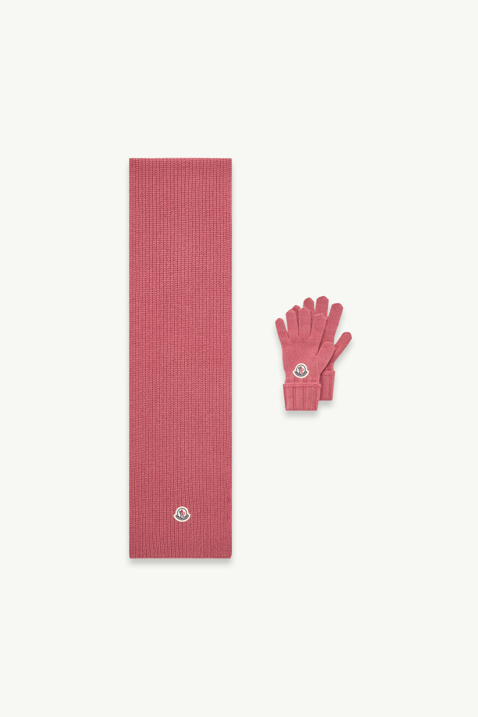 https://moncler-cdn.thron.com/api/v1/content-delivery/shares/dpx6uv/contents/K29543G00005M111551D_F/image/K29543G00005M111551D_F