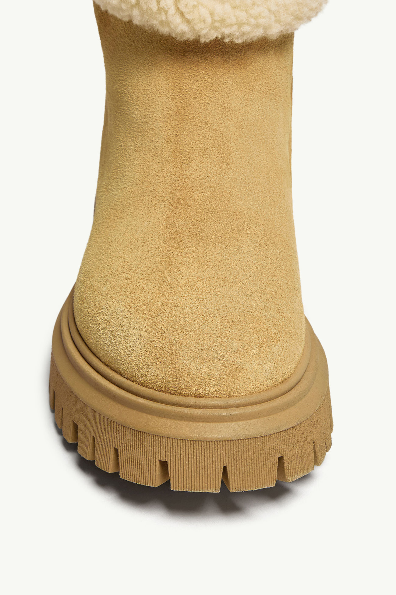 Petit Aurea Mid Stiefel aus Wildleder Genderneutral Camel-Beige Moncler 1