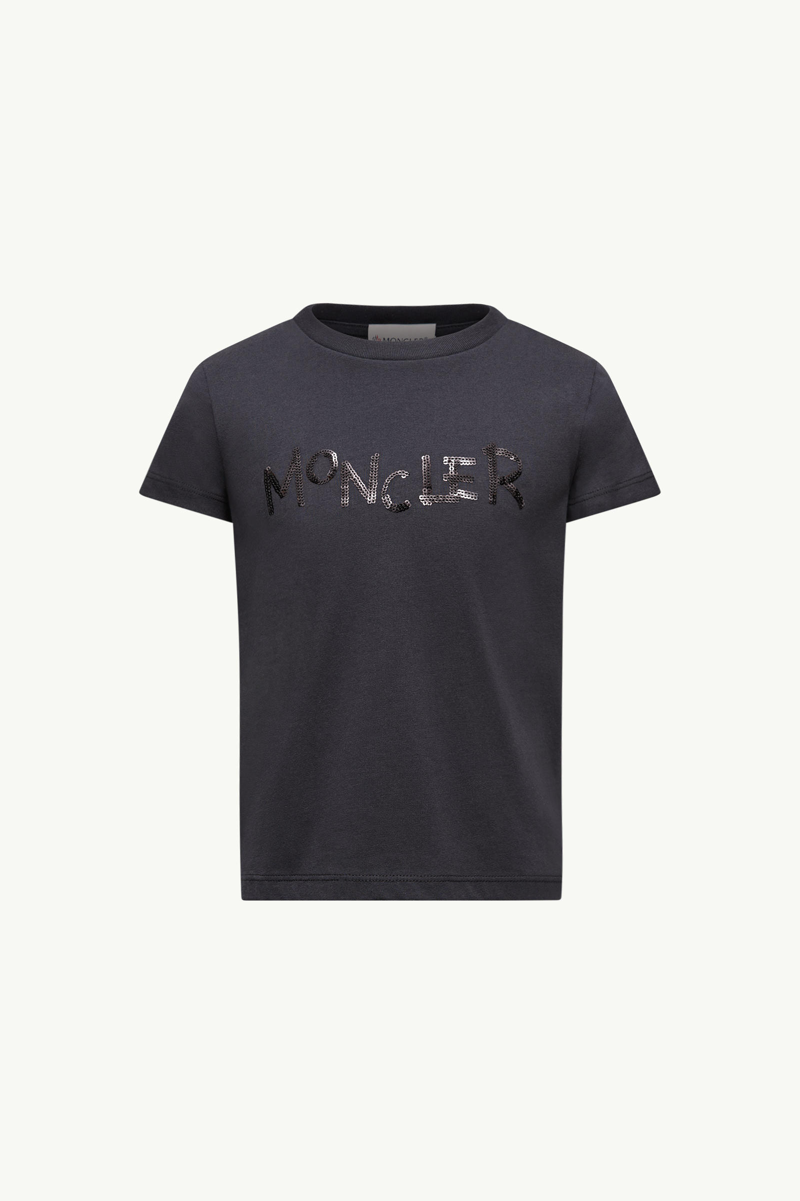 https://moncler-cdn.thron.com/api/v1/content-delivery/shares/dpx6uv/contents/K29548C0002383907999_F/image/K29548C0002383907999_F