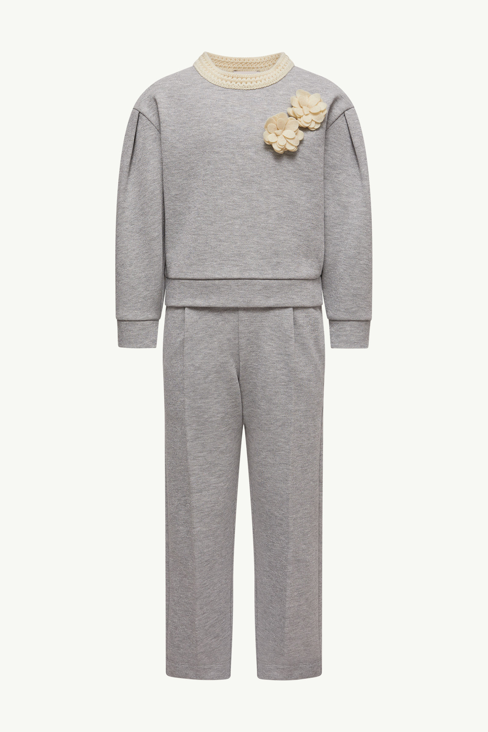 https://moncler-cdn.thron.com/api/v1/content-delivery/shares/dpx6uv/contents/K29548M0001089B76984_F/image/K29548M0001089B76984_F