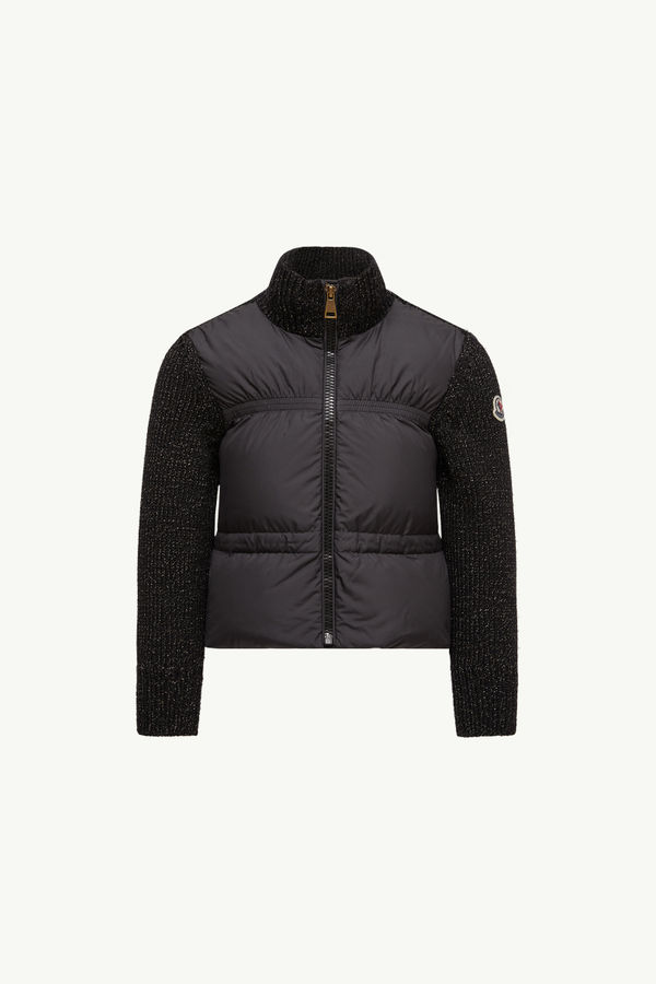 https://moncler-cdn.thron.com/api/v1/content-delivery/shares/dpx6uv/contents/K29549B00011M8258999_F/image/K29549B00011M8258999_F