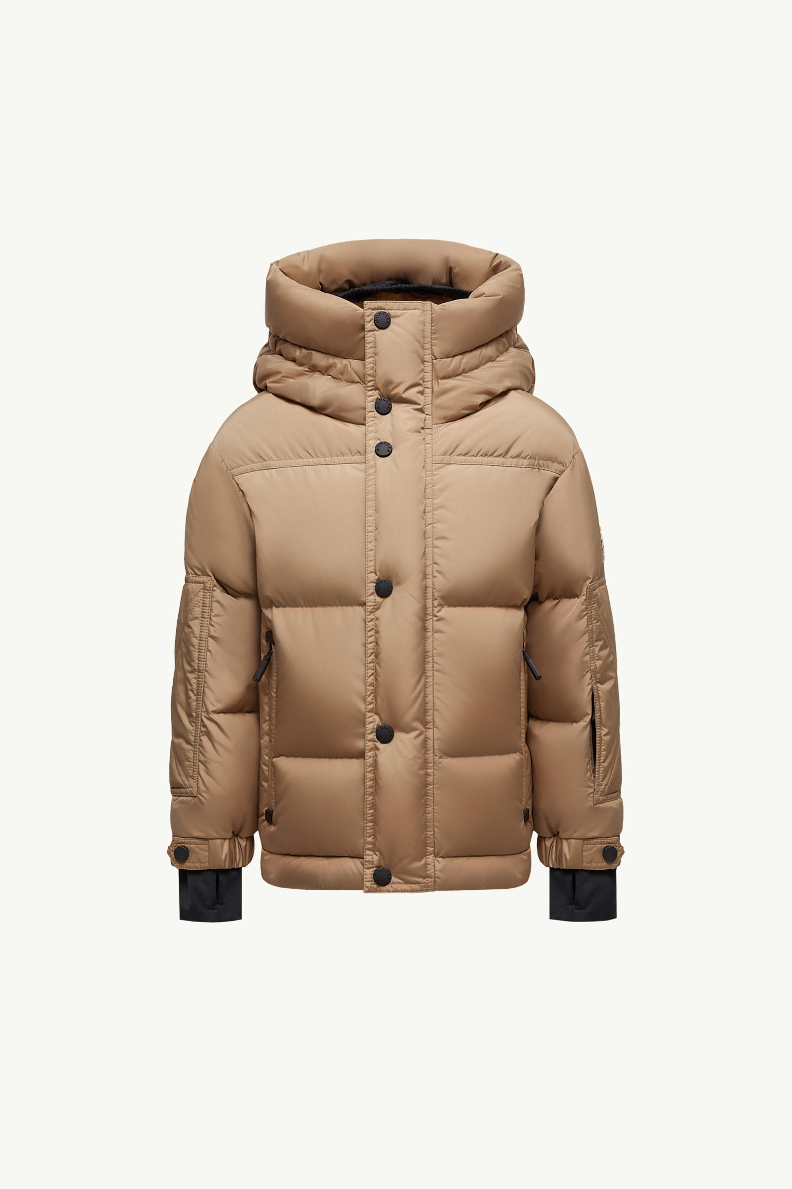 https://moncler-cdn.thron.com/api/v1/content-delivery/shares/dpx6uv/contents/K29571A00012595JN236_F/image/K29571A00012595JN236_F