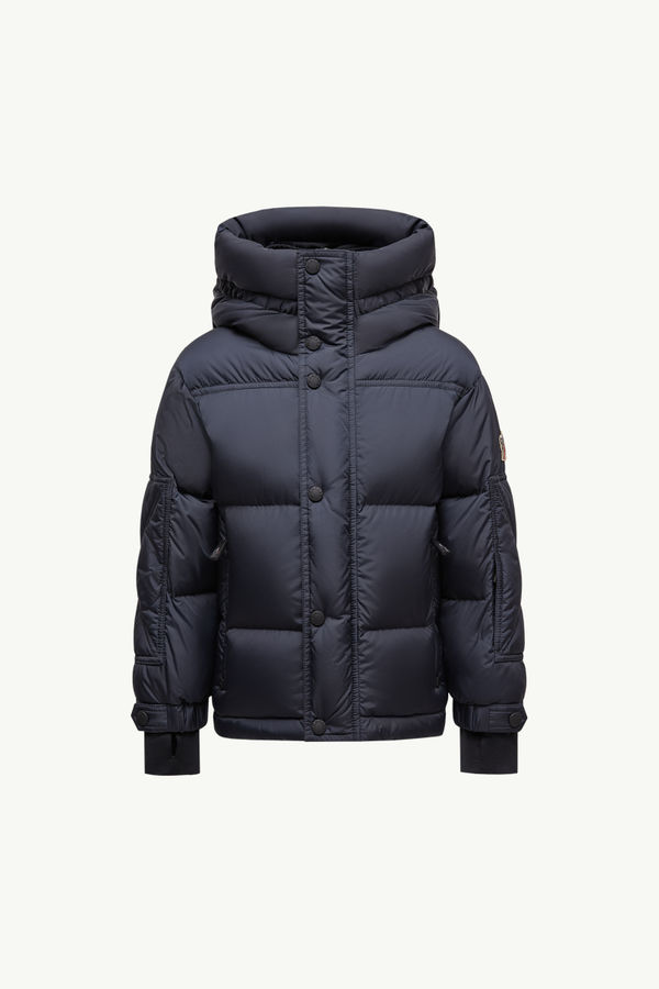 https://moncler-cdn.thron.com/api/v1/content-delivery/shares/dpx6uv/contents/K29571A00012595JN775_F/image/K29571A00012595JN775_F