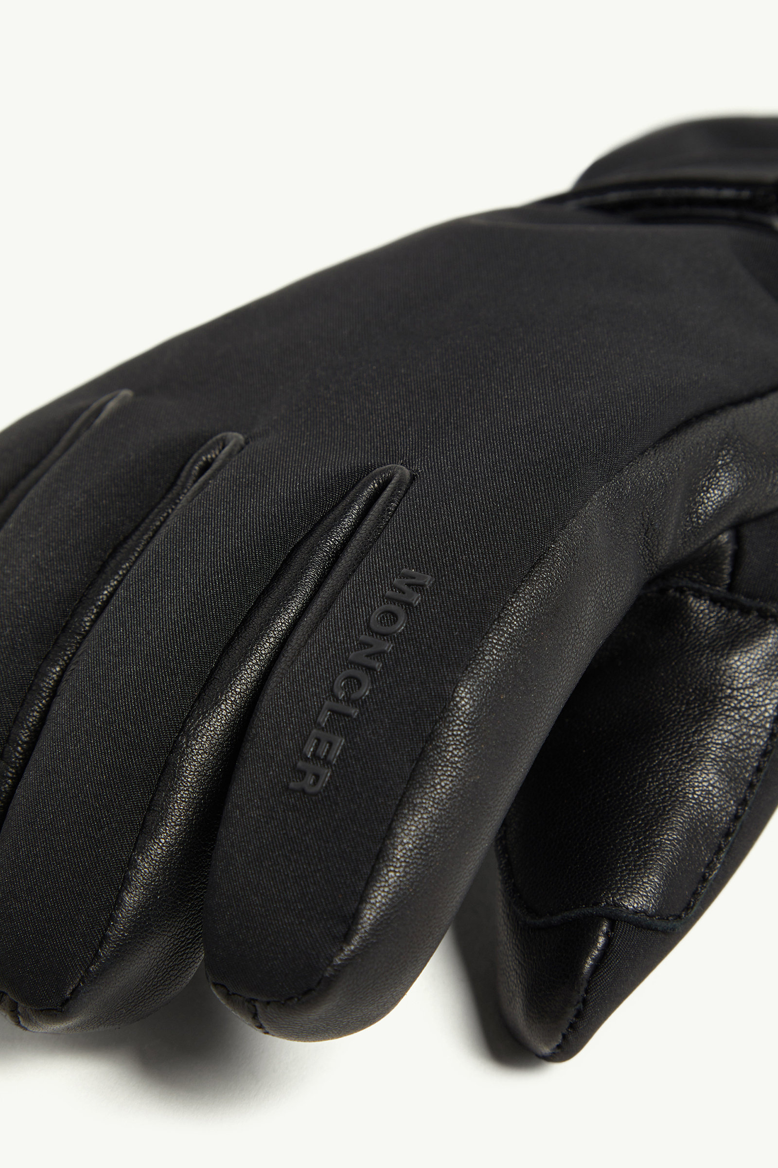 Padded Gloves Gender Neutral Black Moncler 3