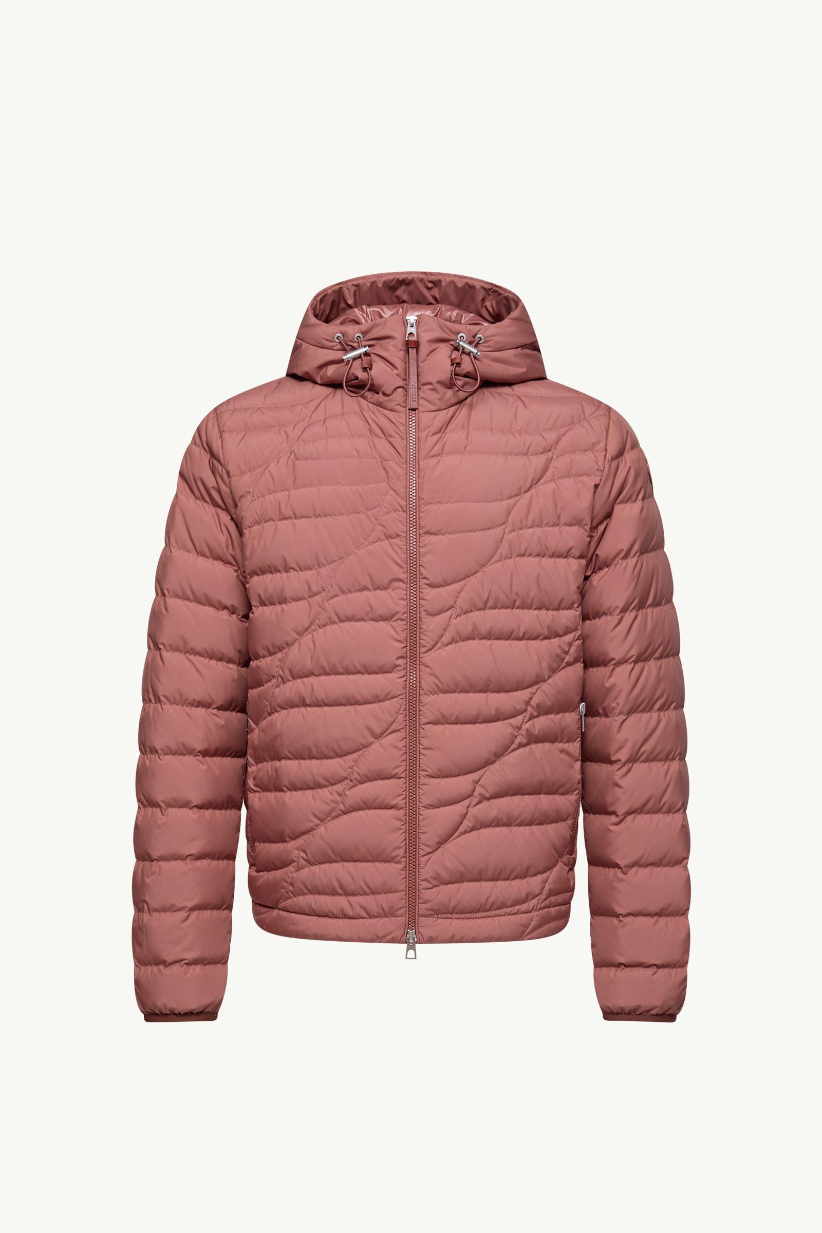 https://moncler-cdn.thron.com/api/v1/content-delivery/shares/dpx6uv/contents/L10911A00002597YW27K_F/image/L10911A00002597YW27K_F