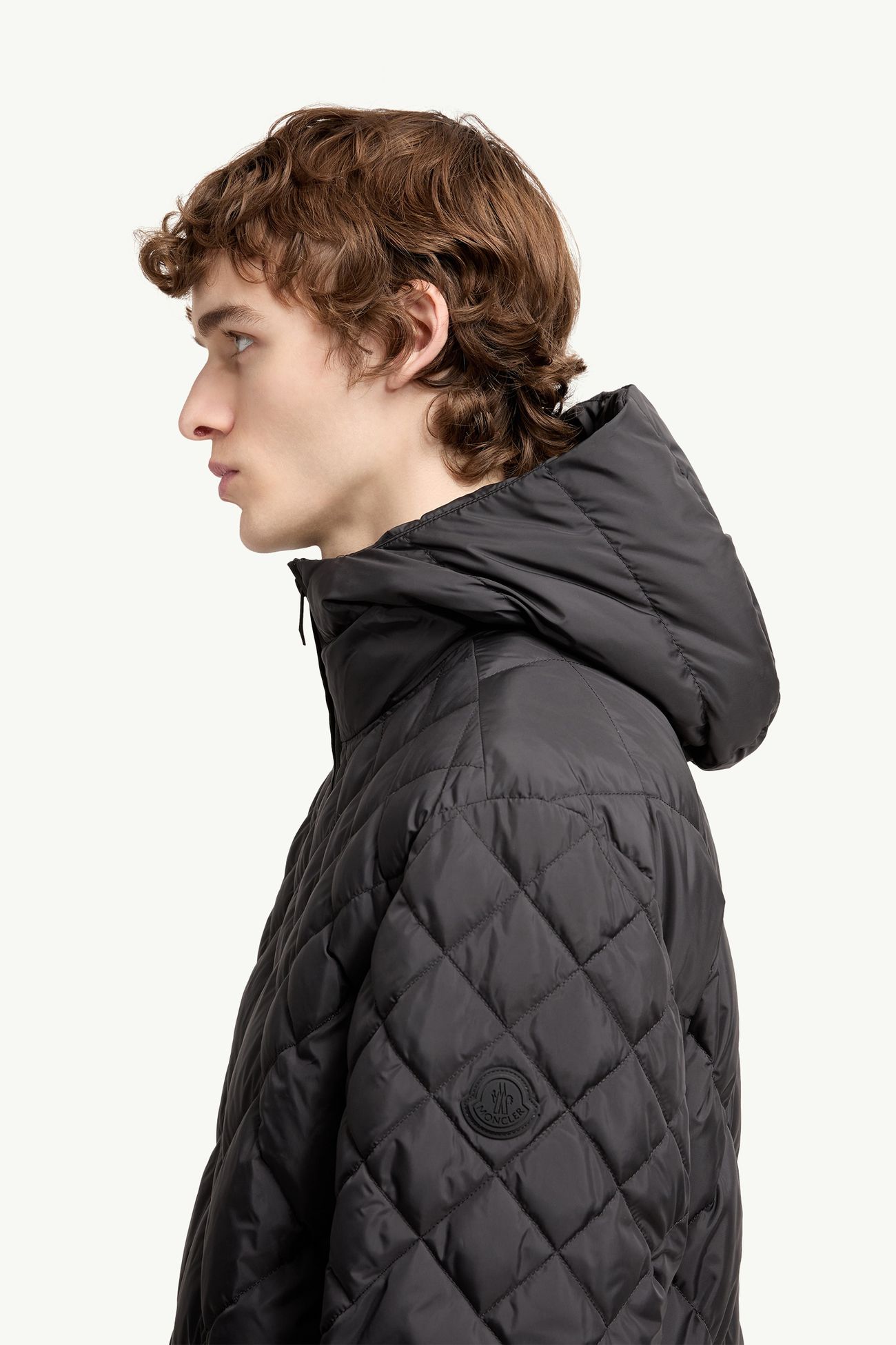 Doudoune courte à capuche et matelassage géométrique Merak Hommes Noir Moncler 1
