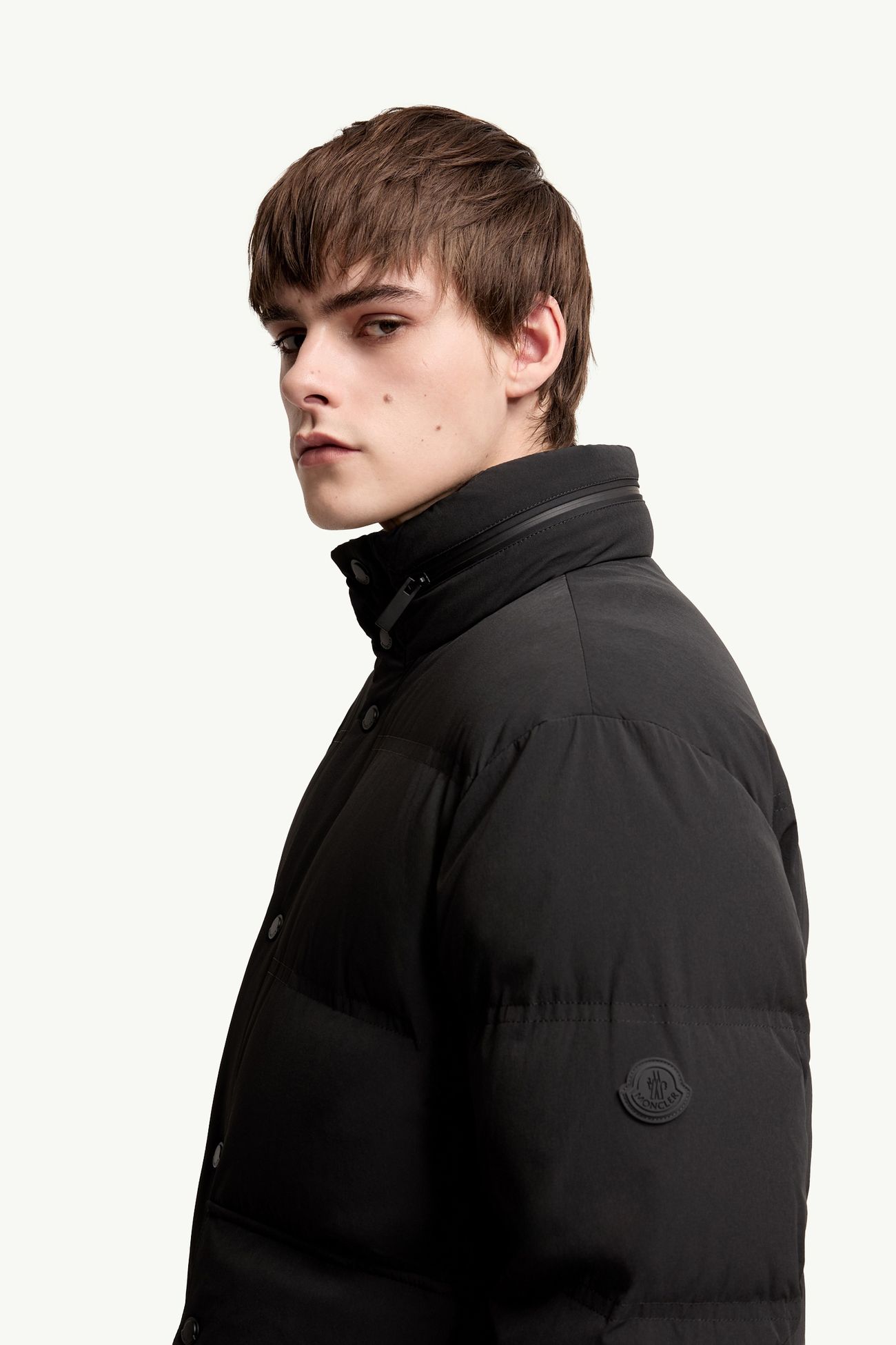 Plumífero corto Adhara Hombre Negro Moncler 1