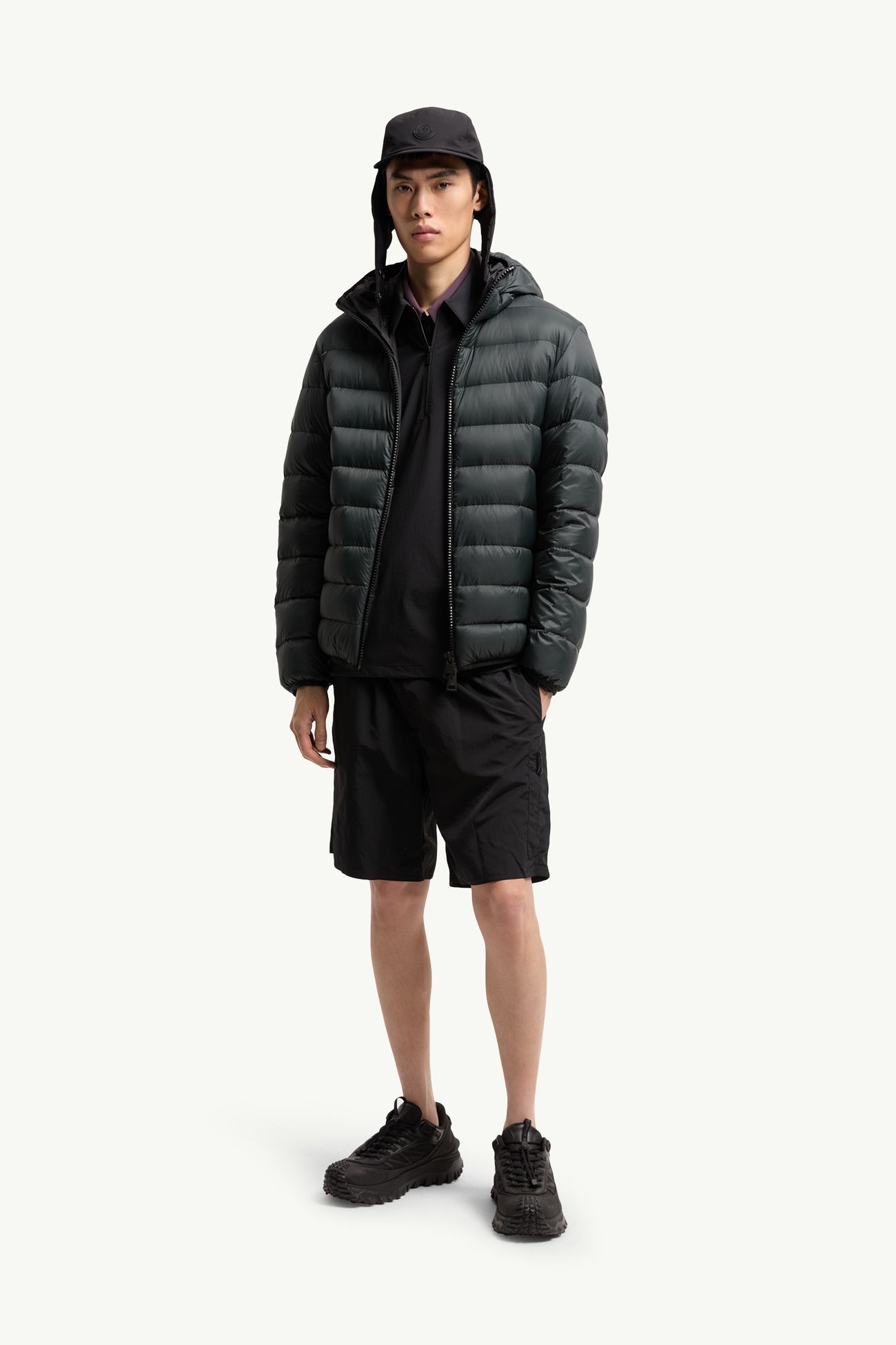Alrai男士连帽短款羽绒夹克外套 男士 深灰色 Moncler 0