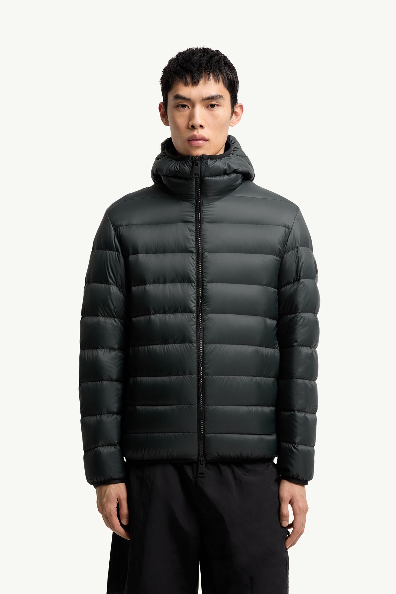 Plumífero corto con capucha Alrai Hombre Gris oscuro Moncler 3