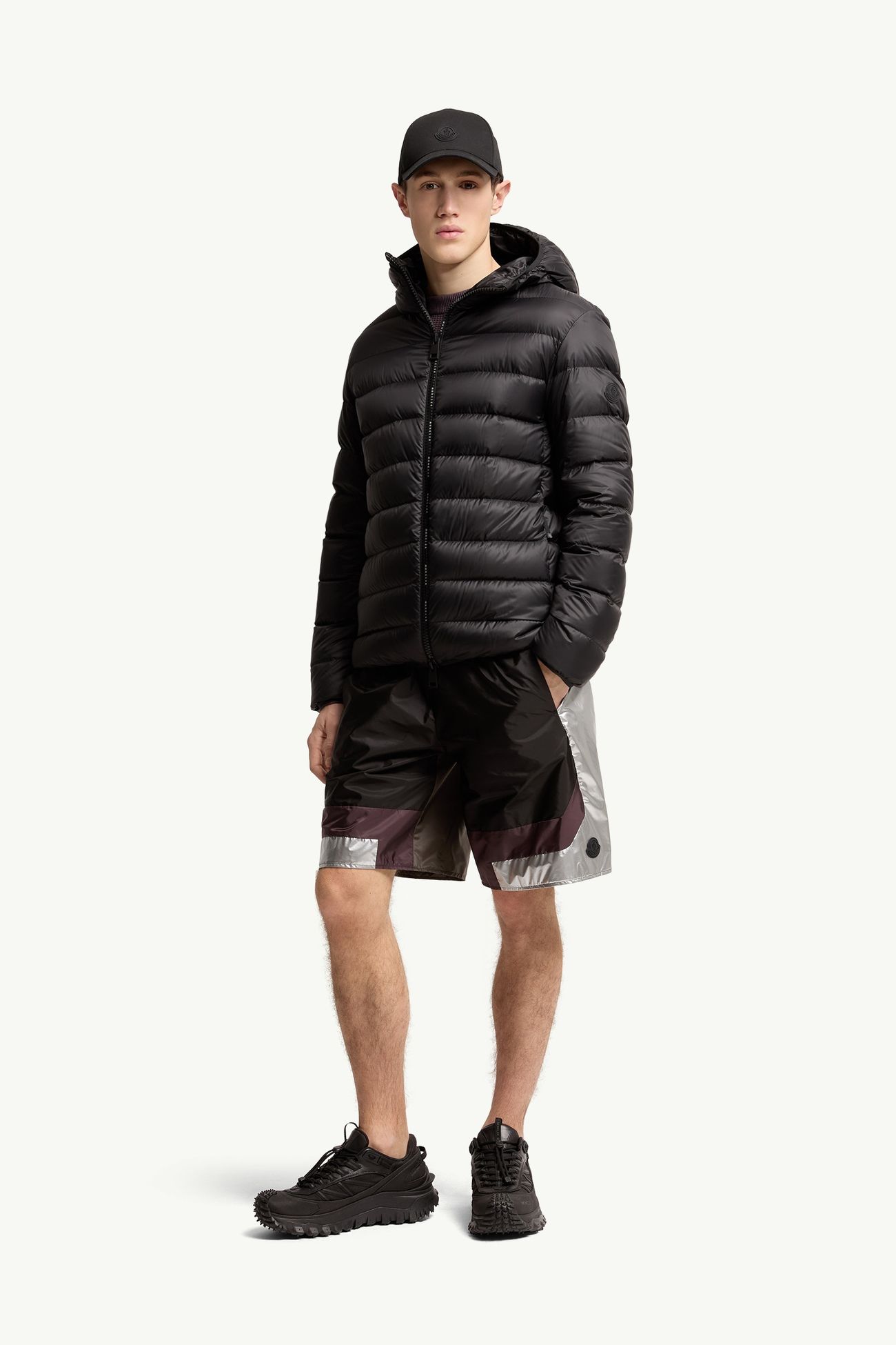 Alrai Hooded Short Down Jacket Men Black Moncler 0