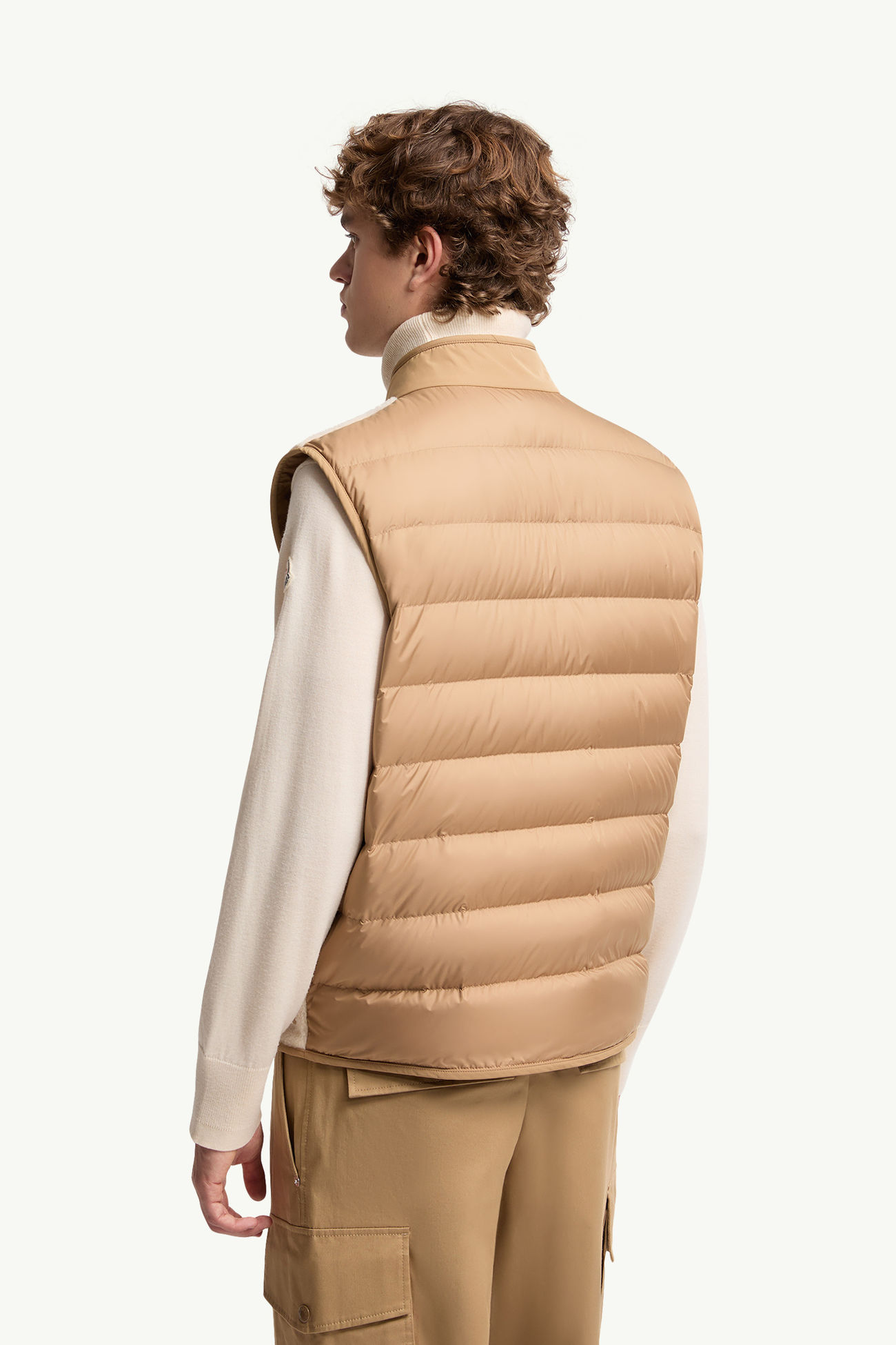 Gilet imbottito in piuma Karakai in pile effetto teddy Uomo Beige Chiaro Moncler 4