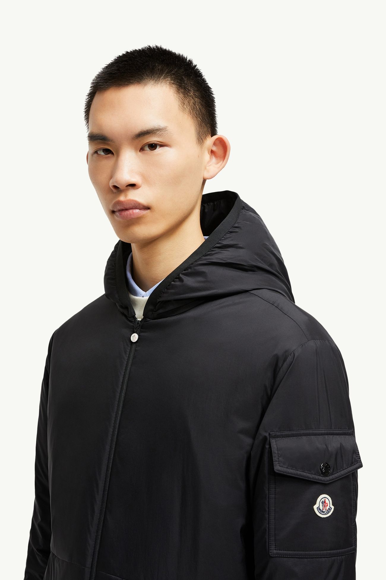 Monteynard ショートダウンジャケット メンズ ブラック Moncler 1