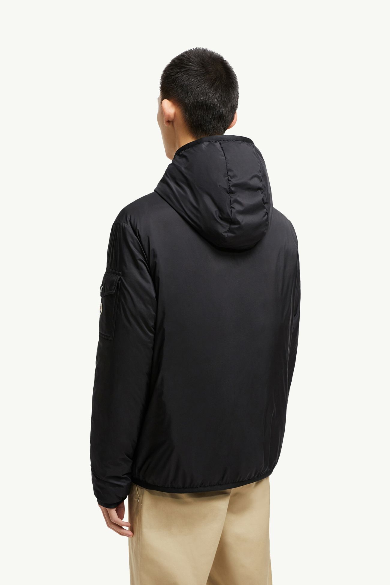 Monteynard男士连帽短款羽绒夹克外套 男士 黑色 Moncler 4