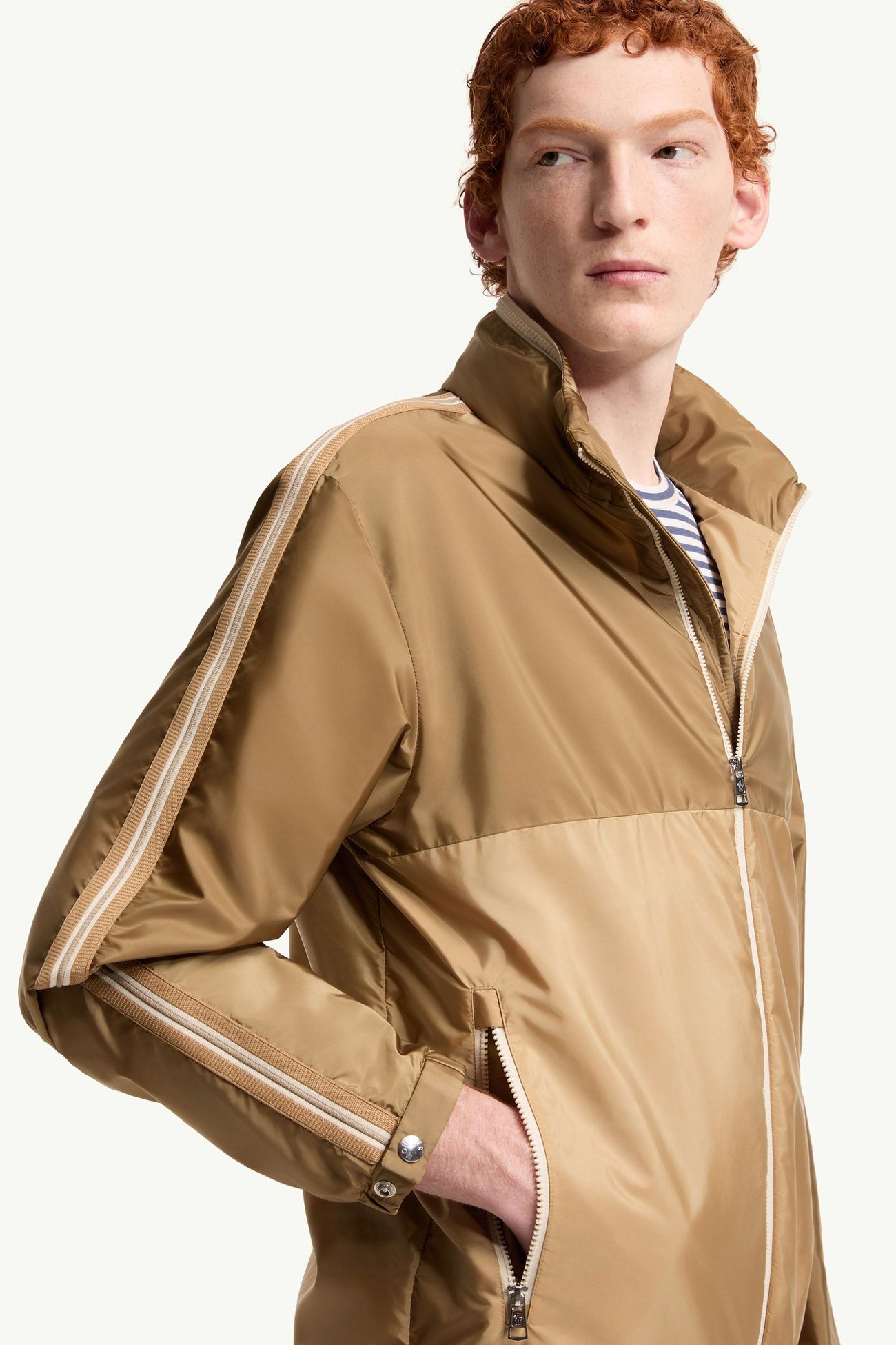 Giacca impermeabile con cappuccio Morenc Uomo Beige Moncler 6