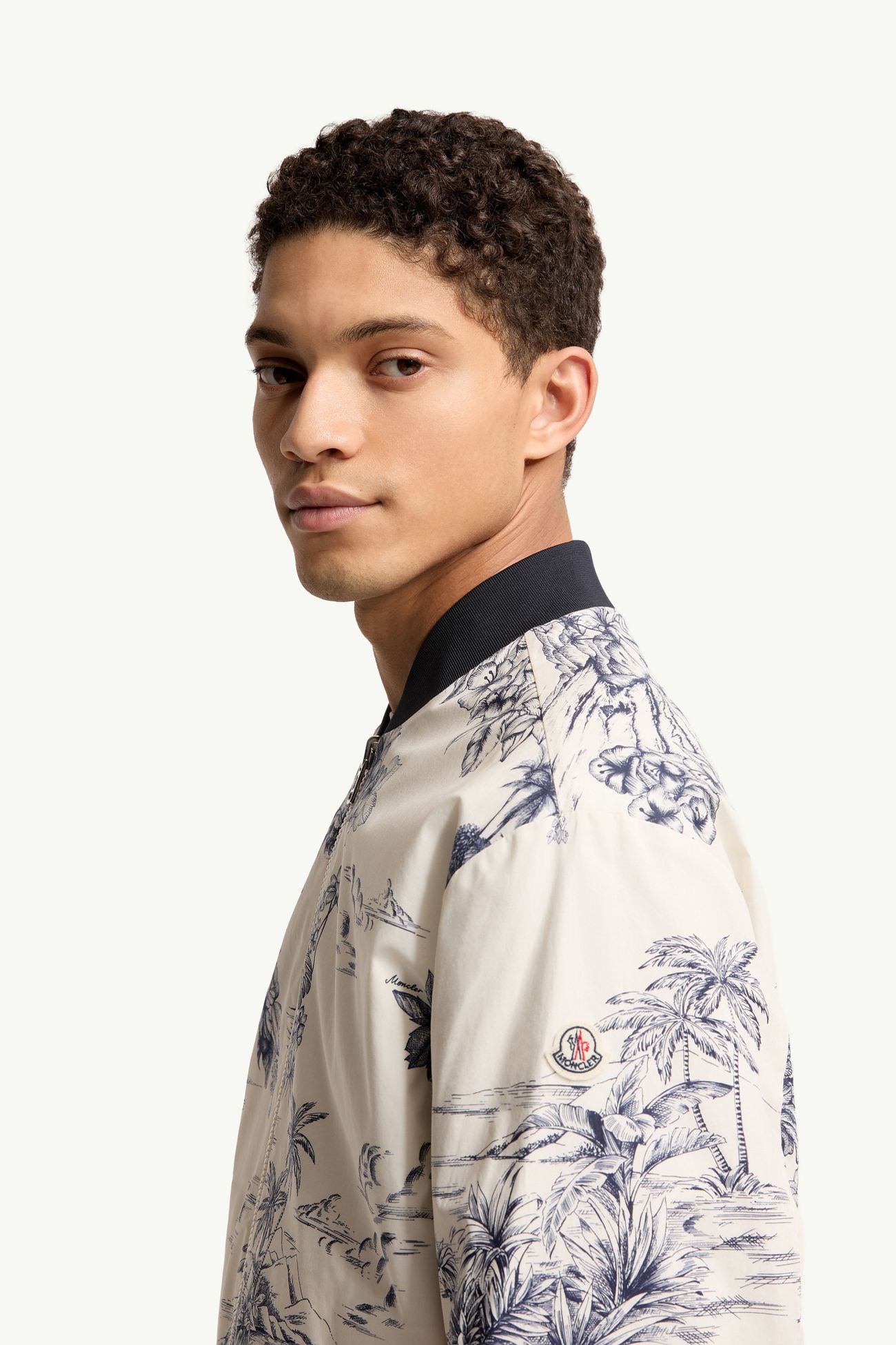 Achensee Reversible Bomber Jacket Men White & Blue Moncler 6